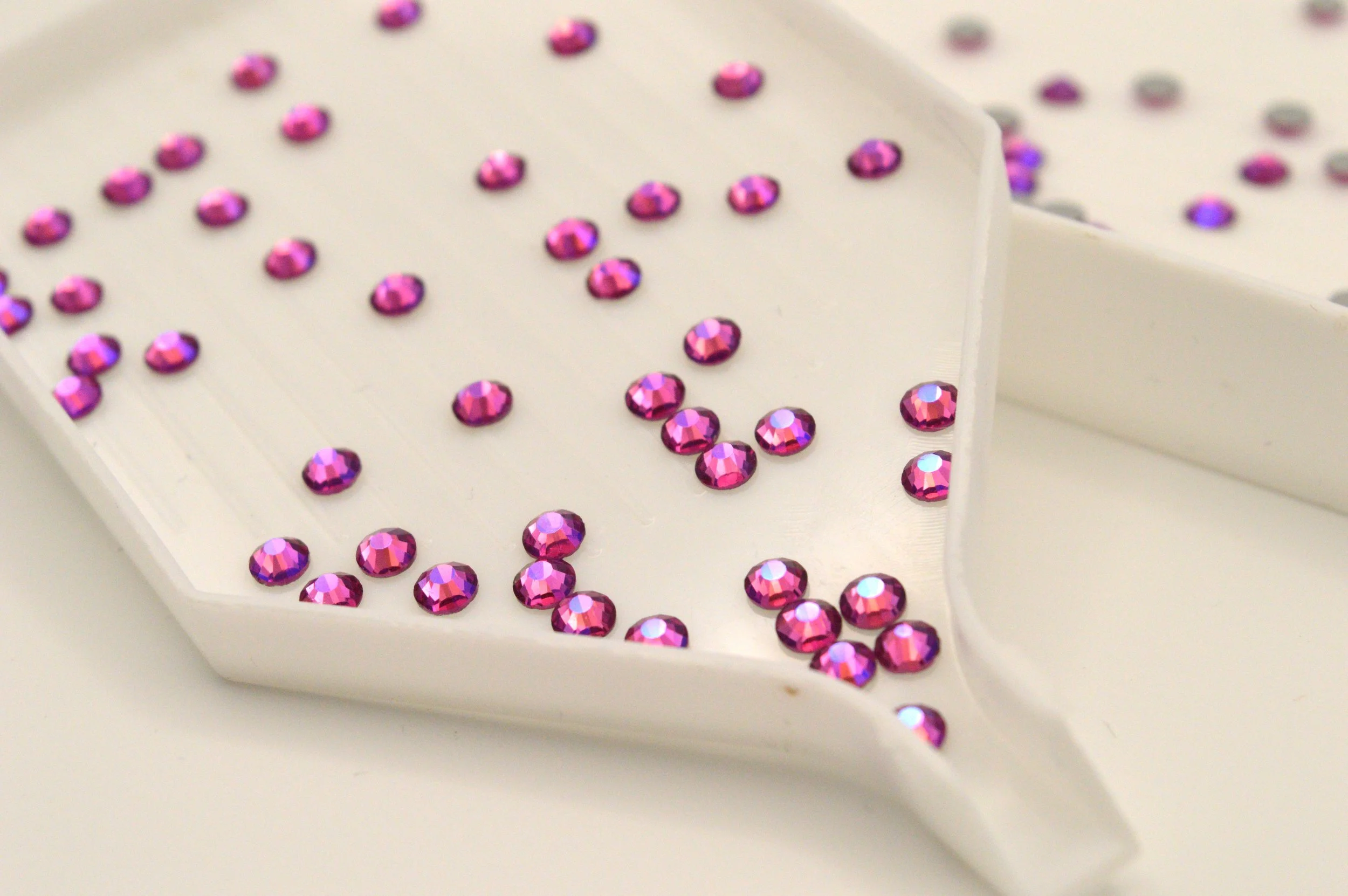 LUNA Non-Hotfix Fuchsia AB SS16