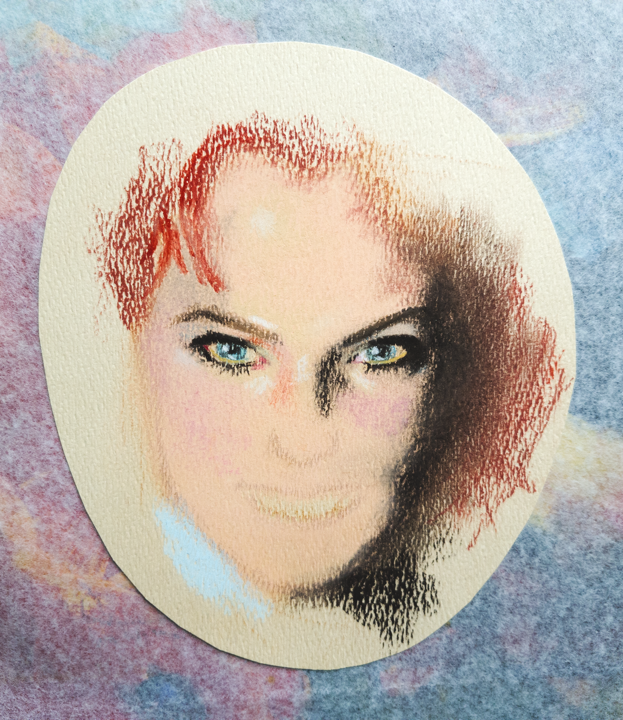 OVAL WOMAN
Pastel on paper 10"x8"
//Original NFS 