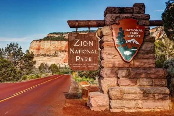Car rental at Zion National Park entrance with delivery in Springdale Utah