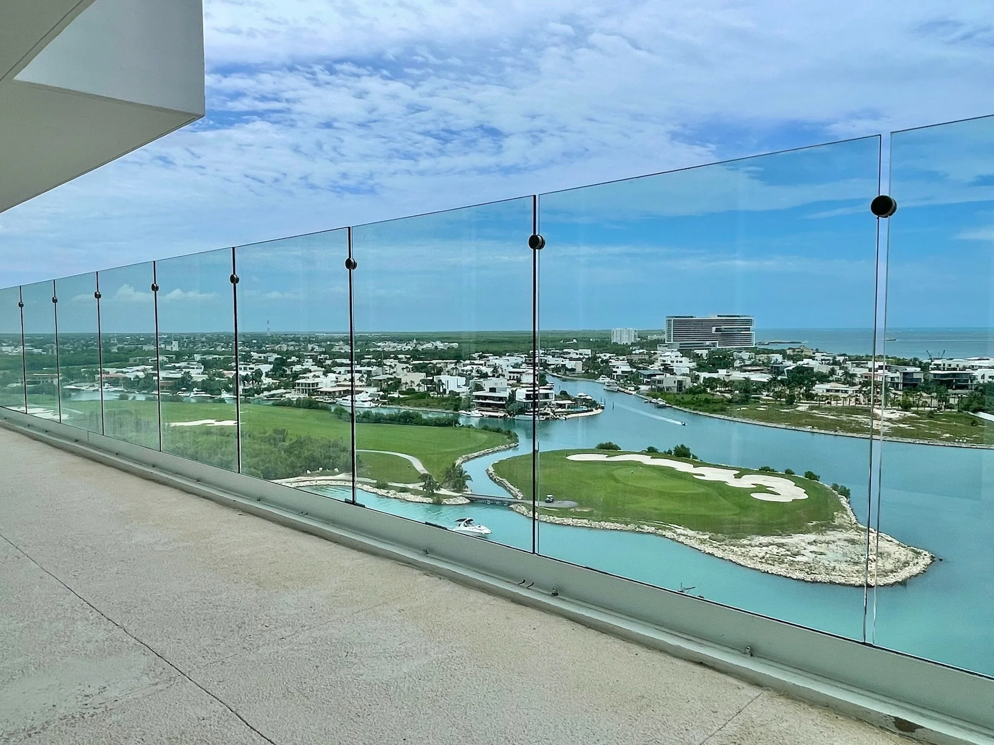 | DEPARTAMENTO PUERTO CANCUN P14 | USD $5,000 | 3 REC | 3 BATH | 190 M2 |