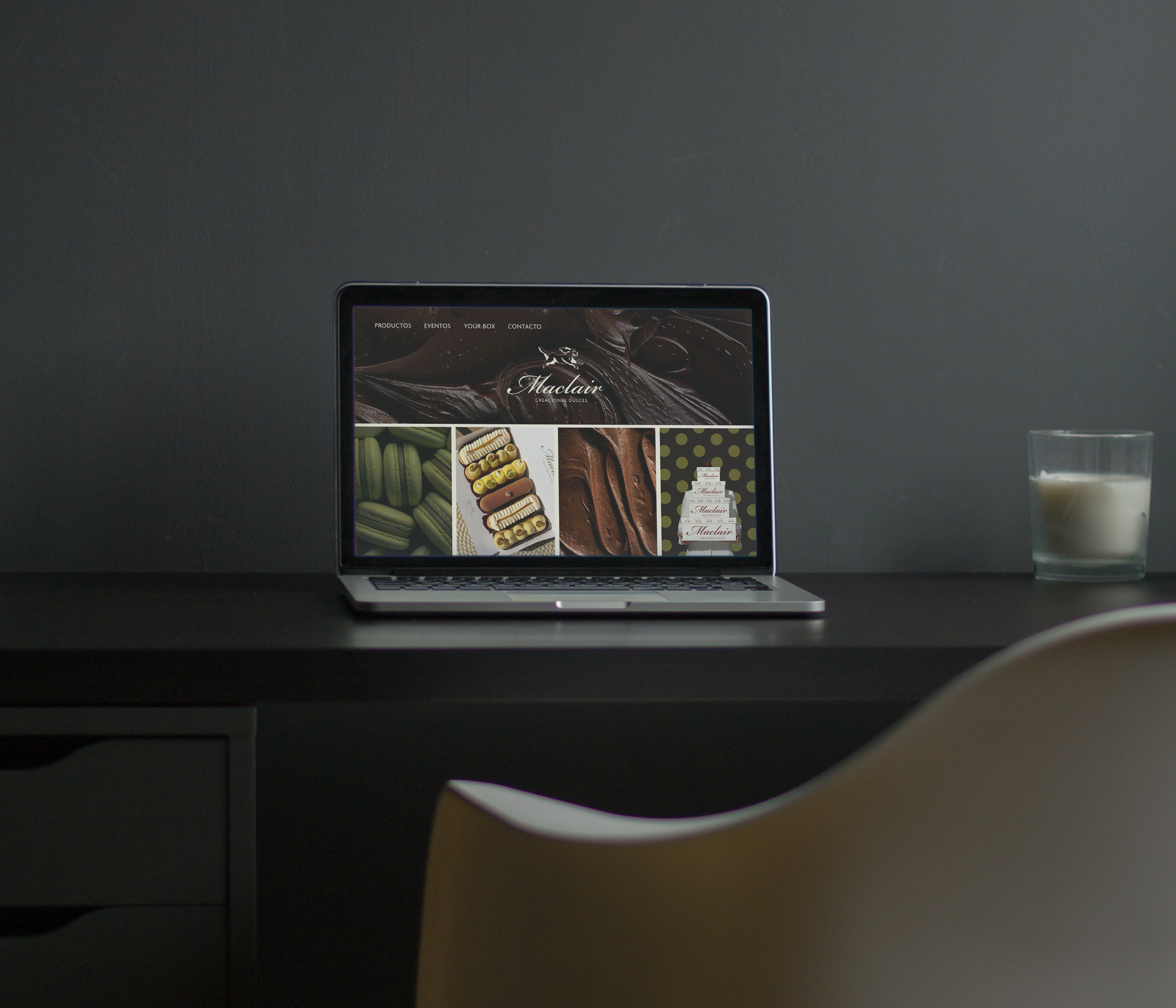 laptop mockup in psd.png