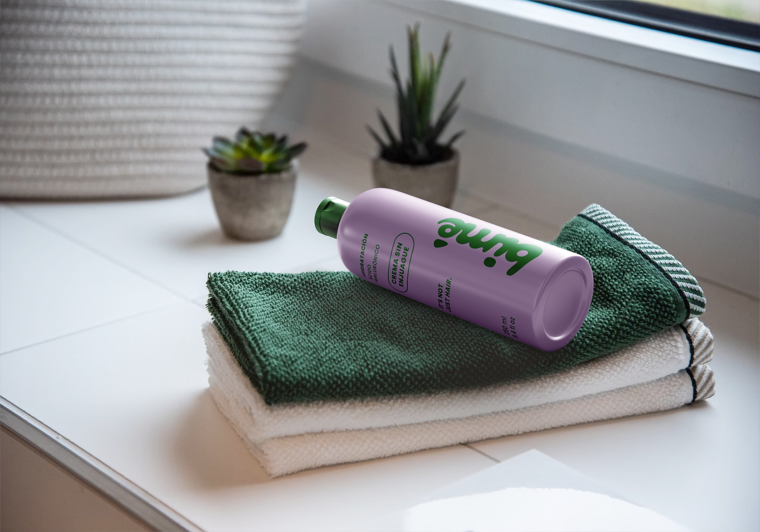 Shampoo Bottle Packaging Mockup.png