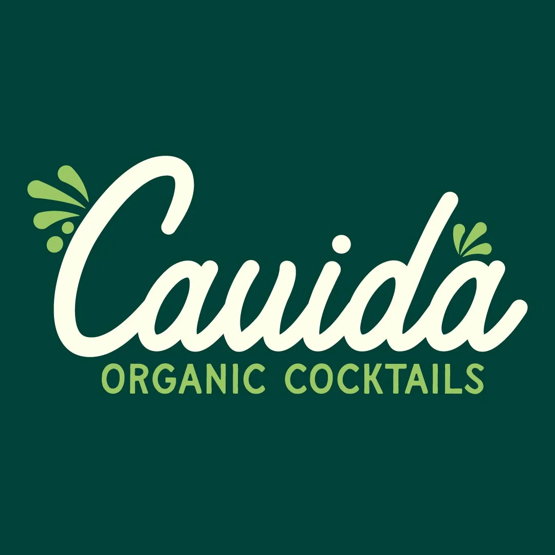 Logo for Cavía Organic Cocktails with green and white text and decorative splashes.
