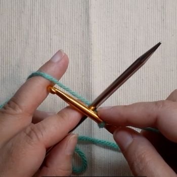 crochet-cast-on-st2-2 (1).jpg