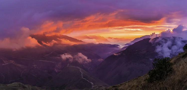 ATARDECER ALAUSI