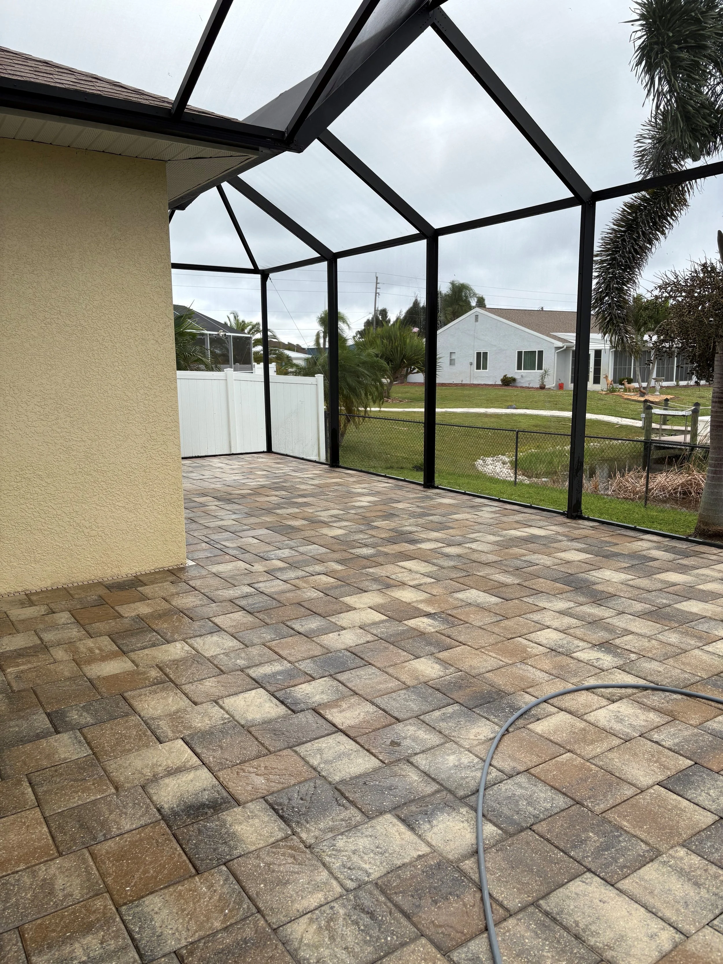 The beautiful after of the patio you just saw above. 