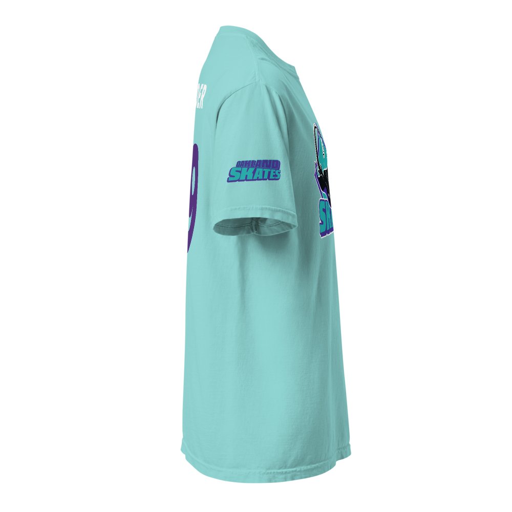founderShirt_right.png