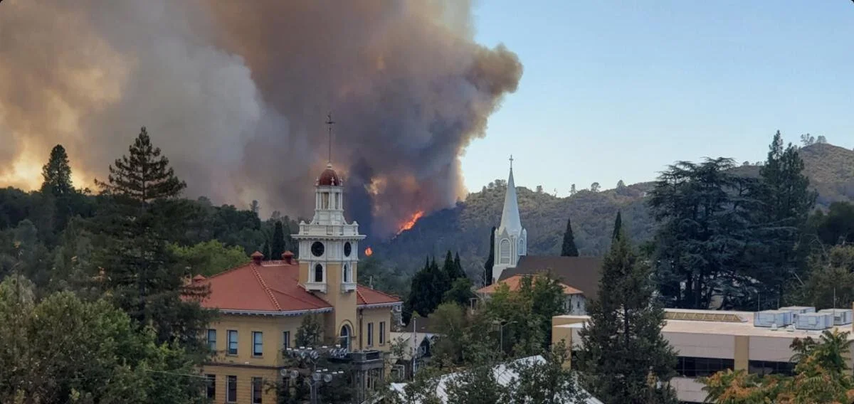 Updates on The Washington Fire