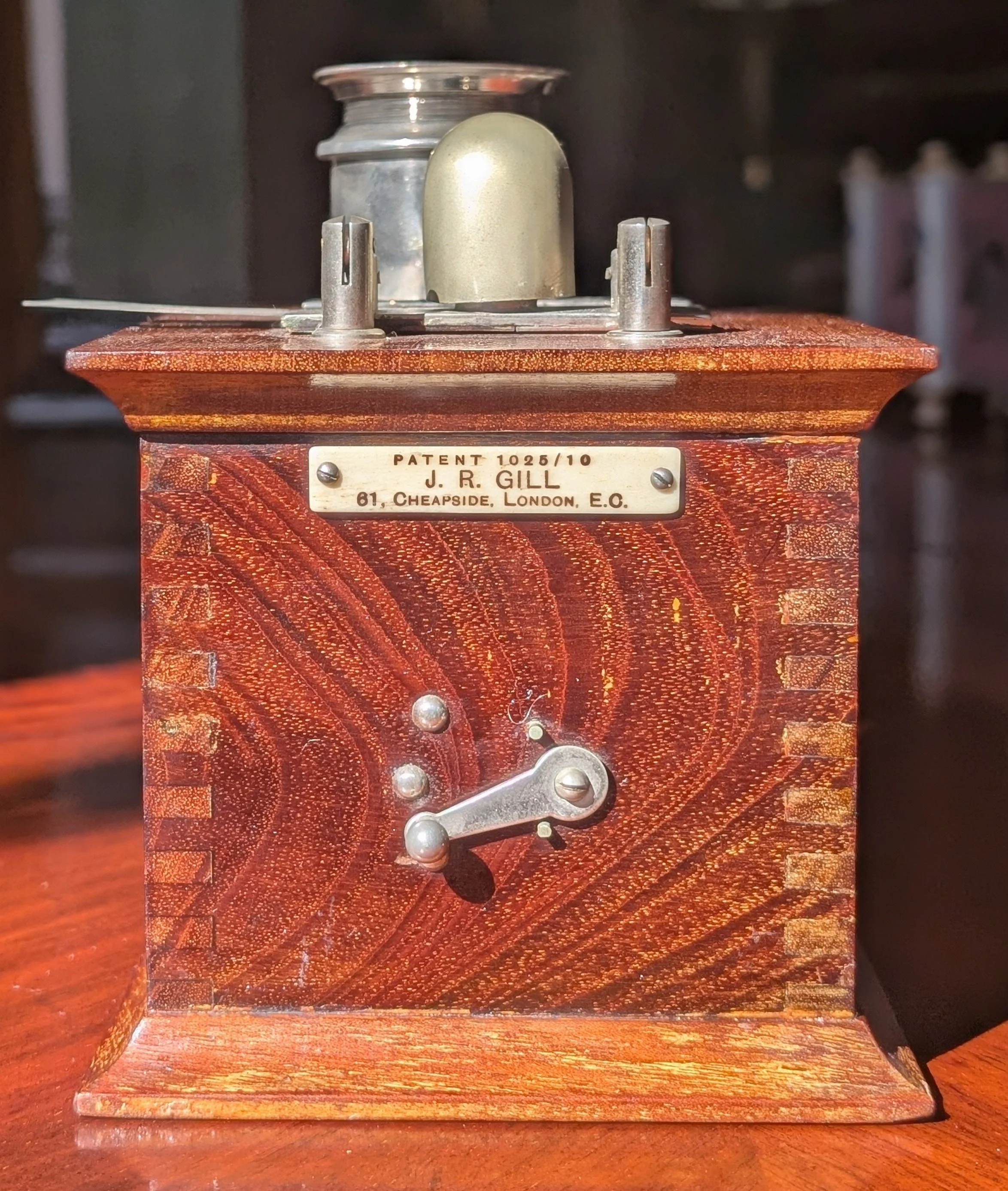 J. R. Gill Illuminated Thread Counter, c. 1910 England