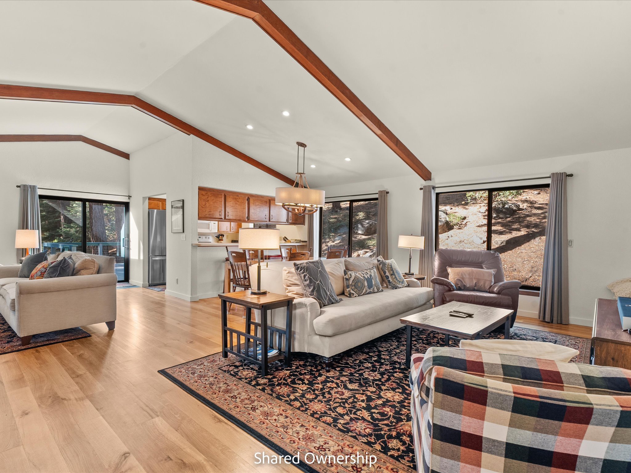 09-517 Lucille Dr-108.jpg