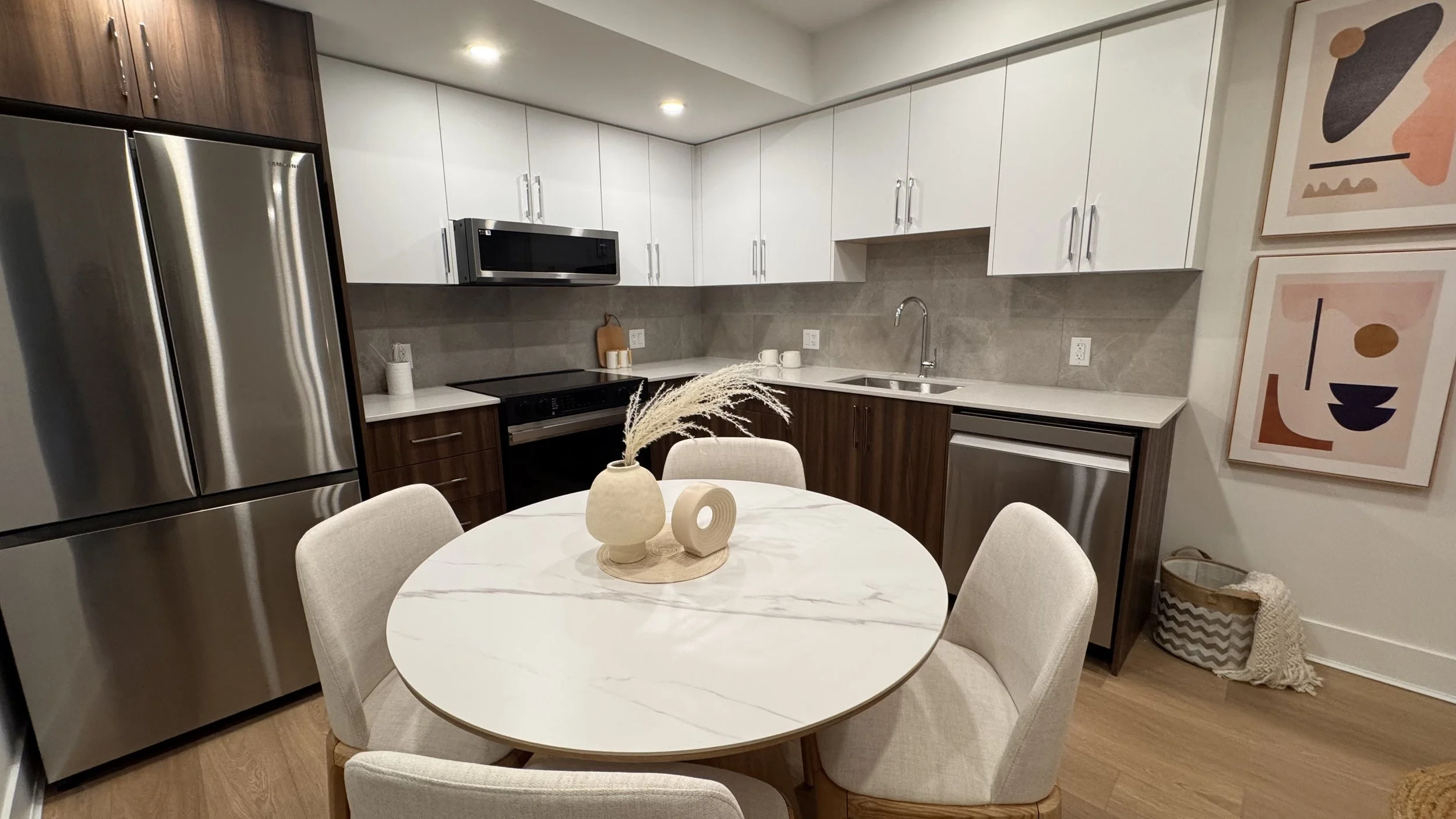 Kitchen and living room one bedroom