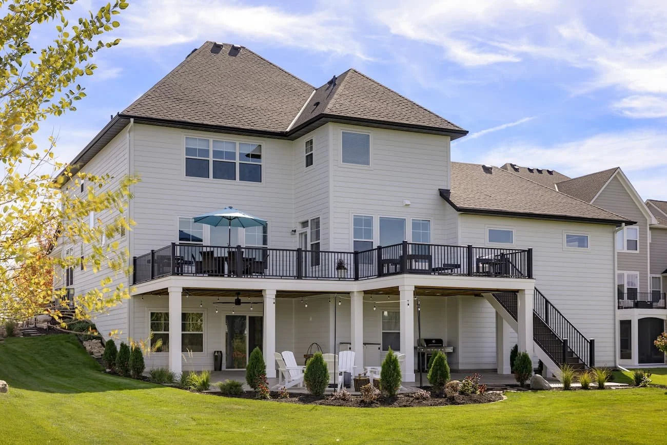 Entertaining-Ready Trex Deck with Dry Underdeck System | St. Michael, MN
