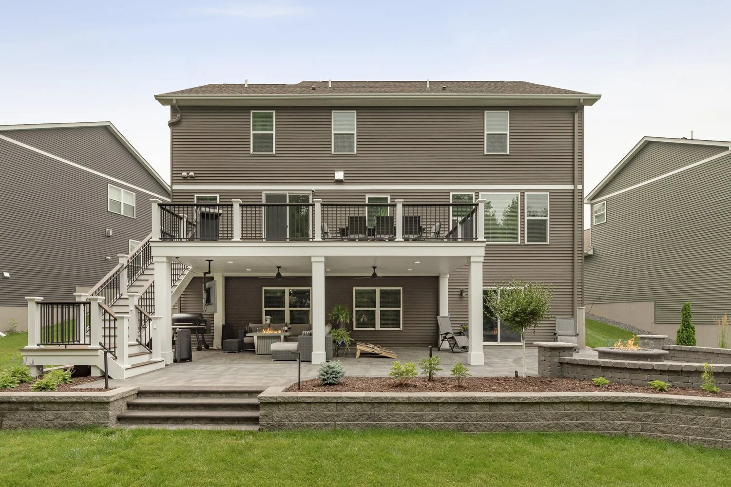 Trex Deck with Dry Underdeck System &amp; Aluminum Railings | Plymouth, MN