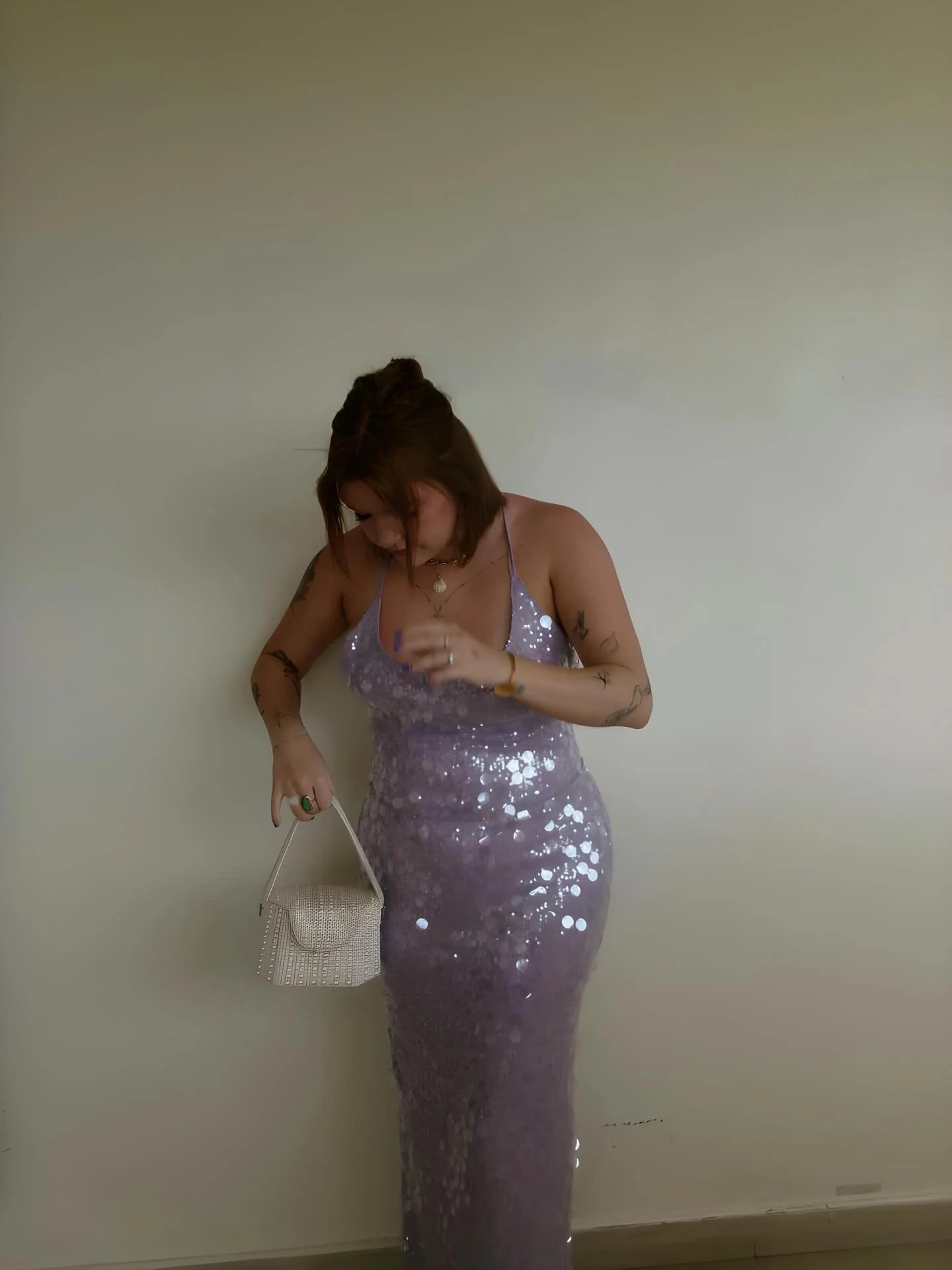 Blood type: tan with a side of sparkle✨
 
✨✨✨✨✨✨✨✨✨✨✨✨✨
 
Spray tan on @em.howdy by @blend.mn