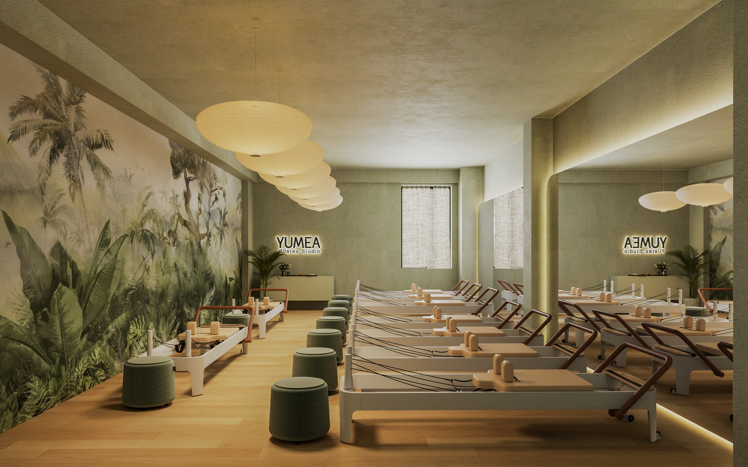 Design d'espace pour studio Pilates reformer et Yoga : murs texturés et couleurs vertes neutres pour la concentration. Space design for reformer Pilates and Yoga Studio: textured walls and neutral green colors for concentration.