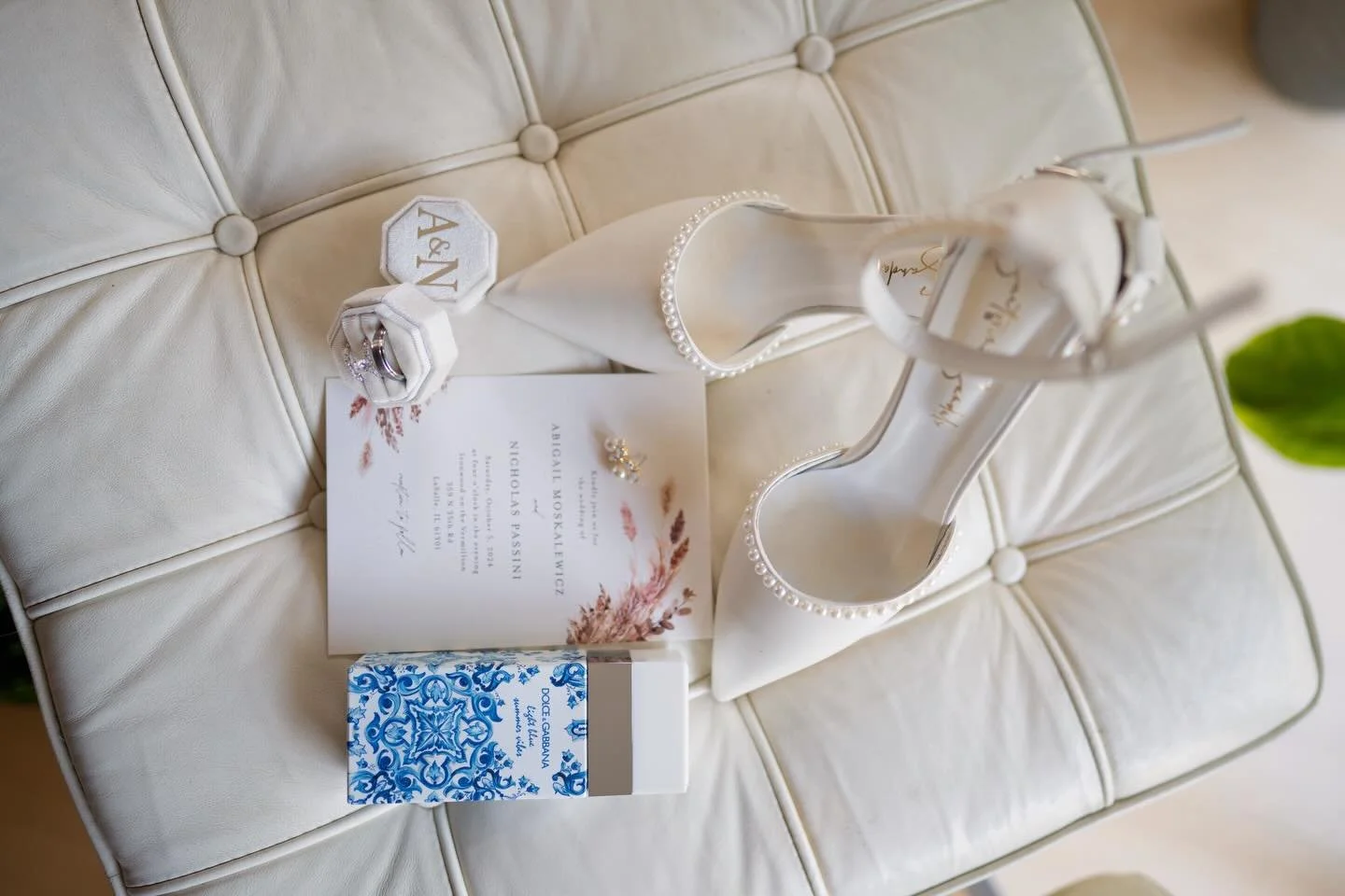 Your dream day with every detail covered. From custom signage to pre-ceremony munchies. 😉💍