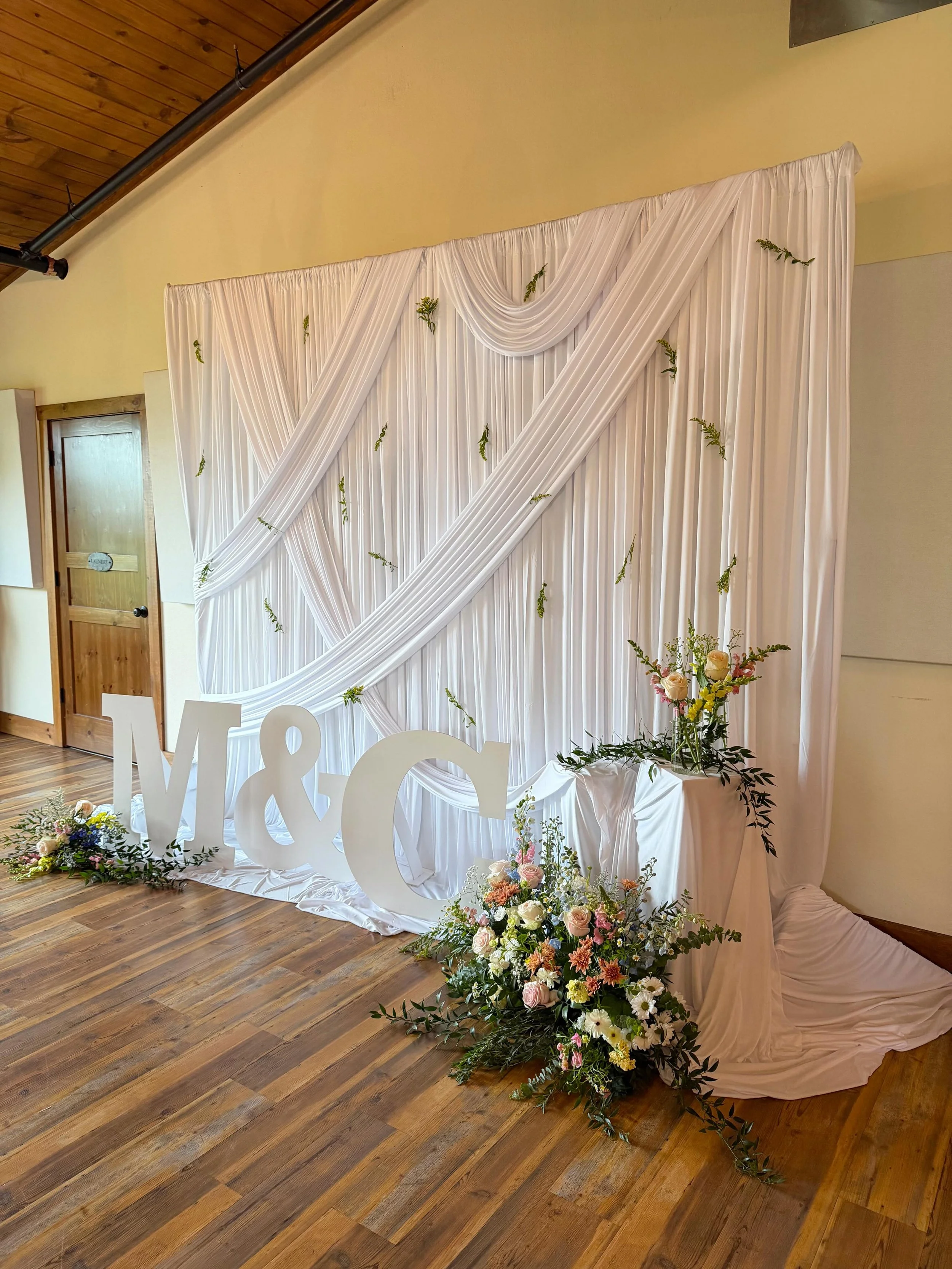 Can we hit rewind on this one? 🌷💗

Spring pastels, pretty pink accents, one-of-a-kind custom pieces, and florals that stole the show. Every detail was thoughtfully designed and full of personality. 

Congratulations to the Reeses - what an honor it