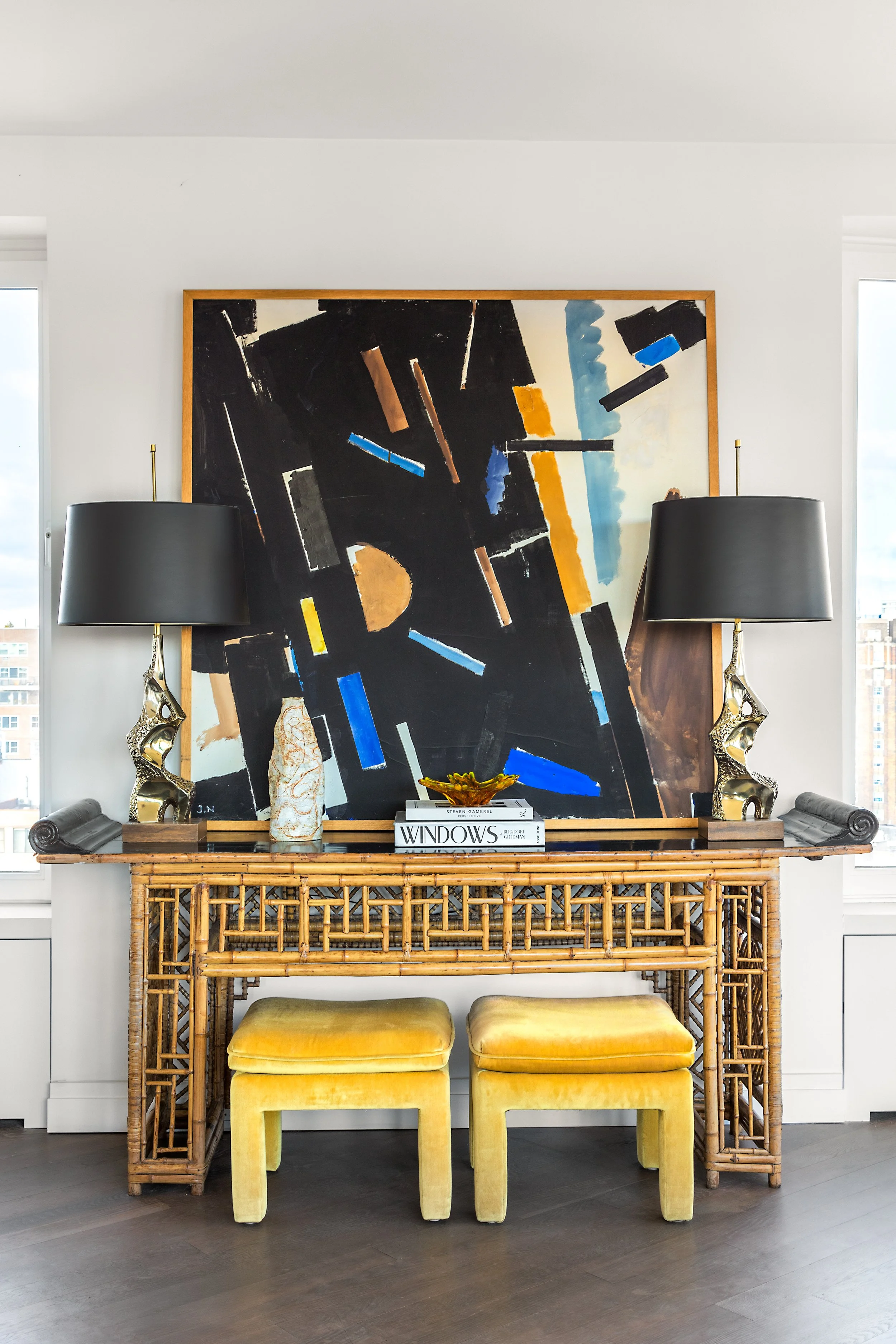 bold living room design.jpg