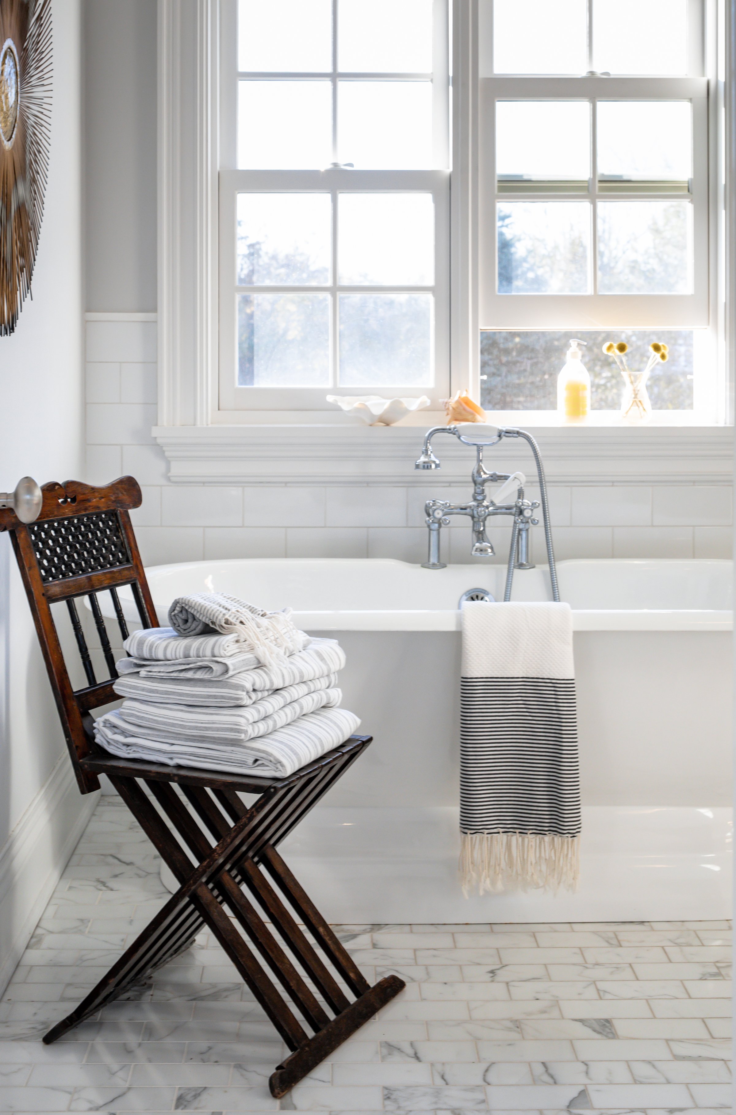 Hamptons_Healthy_Bathroom_Design_ARWELL_14.jpg