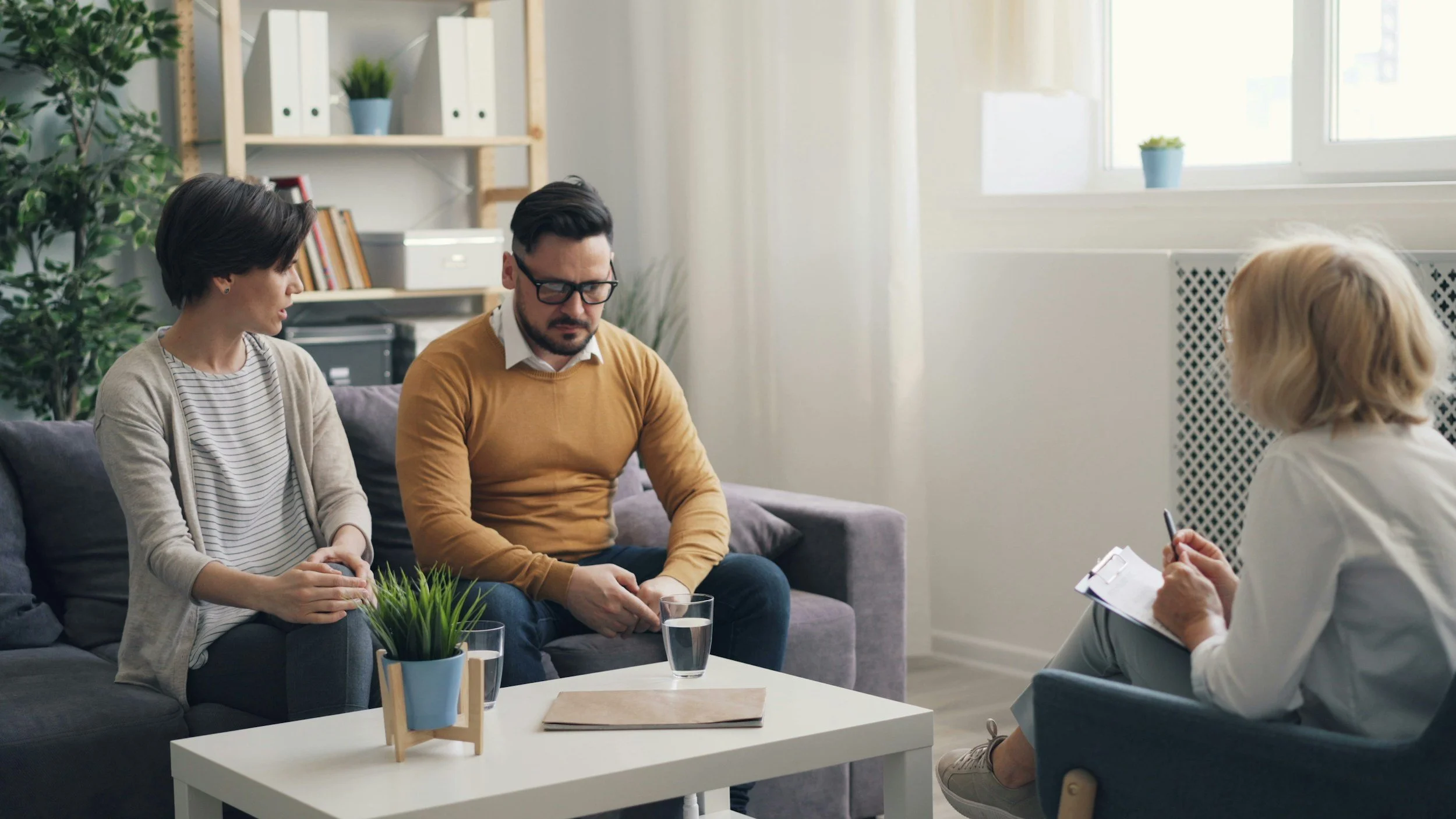 Does a Couples Therapist Take Sides? What to Expect in Couples Therapy