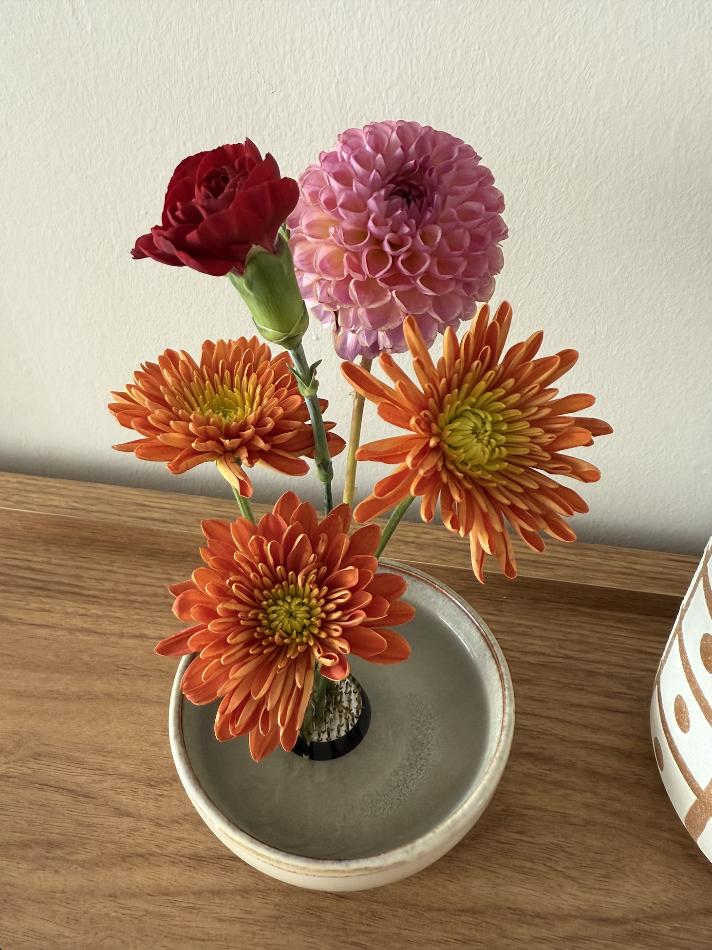 This is what happens when "just plays around with flowers" (hello Pinterest board!)