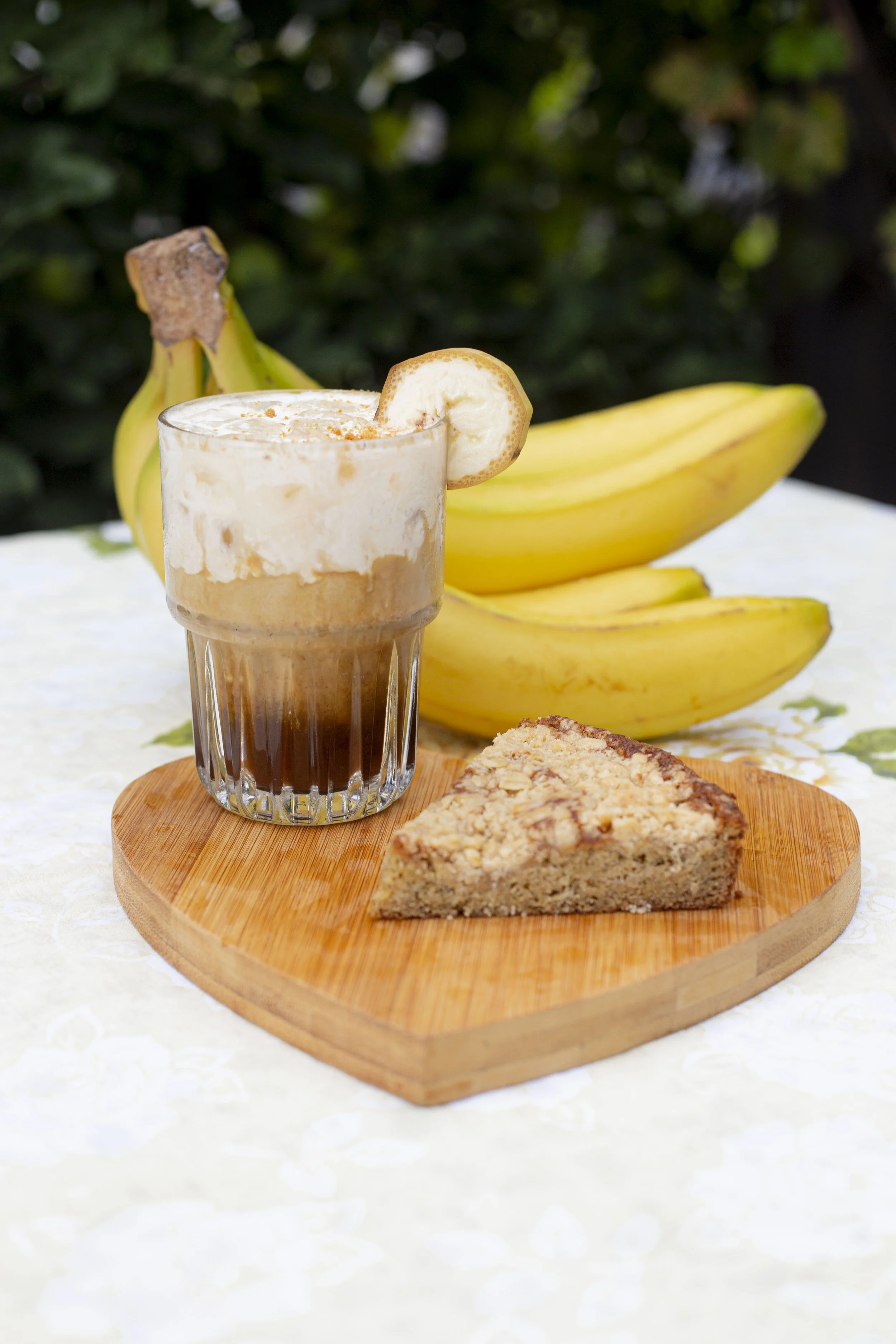Banana Cream Pie Latte (House Special) and Banana Oat Streusel Cake (Spring/Summer 2026)