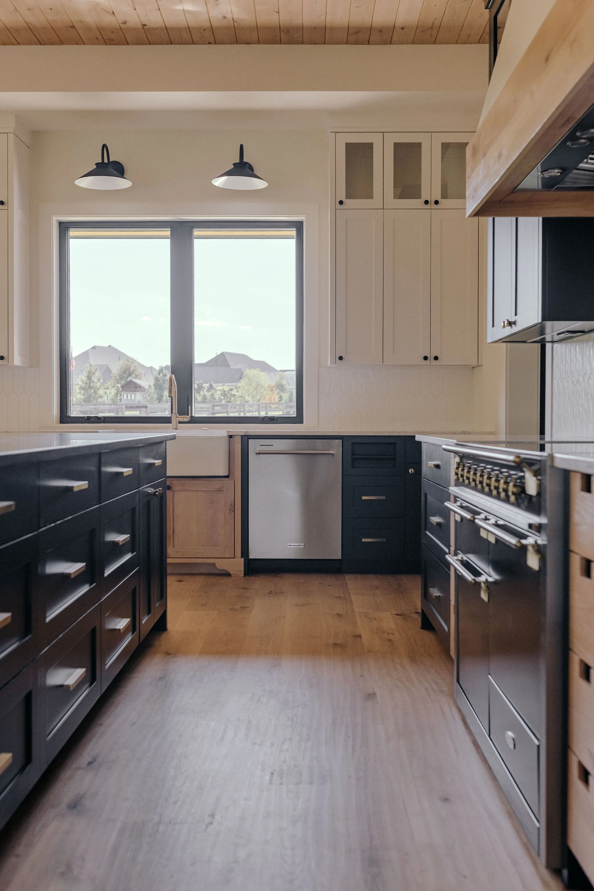 1050 Northlake custom homes 311.jpg