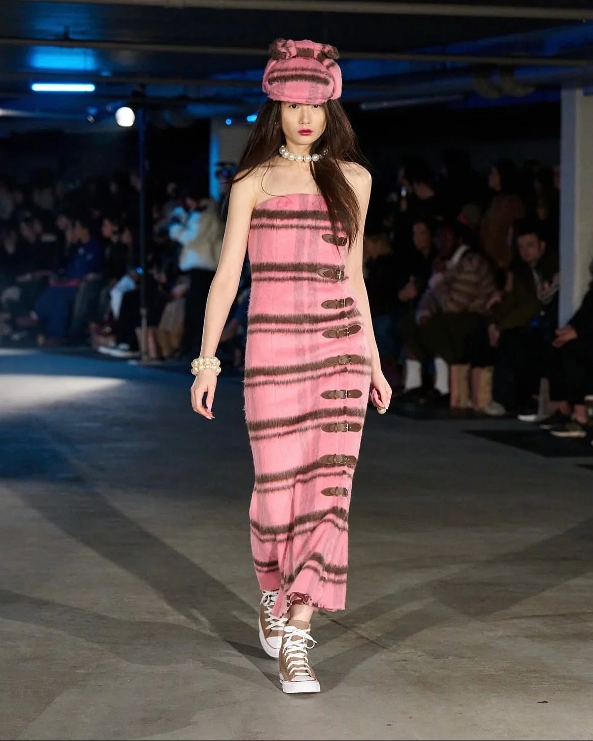 alterations assistance &amp; dressing for @sineadgoreylondon @londonfashionweek