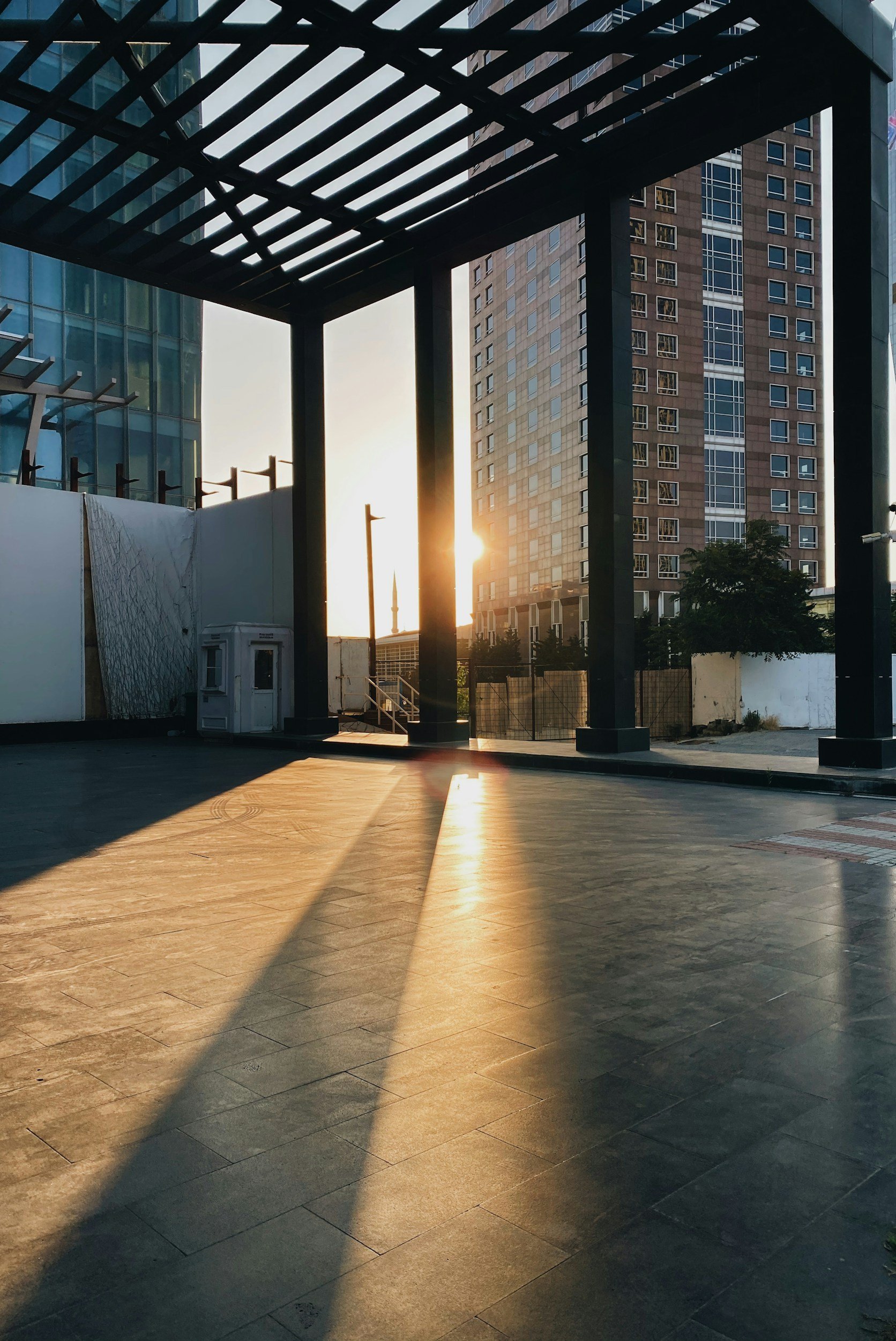 thermal comfort, UTCI, temperature, pedestrian comfort, heat, shade, sun