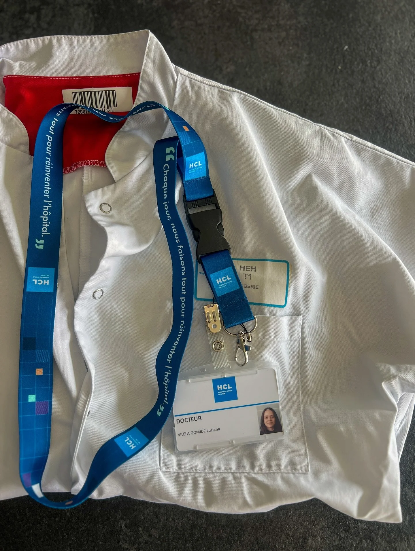 Comecinho da estadia em Lyon 💖

Primeiros dias do est&aacute;gio (meu em Dermato e o dele em Neurocirurgia Pedi&aacute;trica), muita cultura, milhares de quil&ocirc;metros a p&eacute; (kkk) e comida maravilhosa! 🍷🍪🥗🥐📚🍿🎥