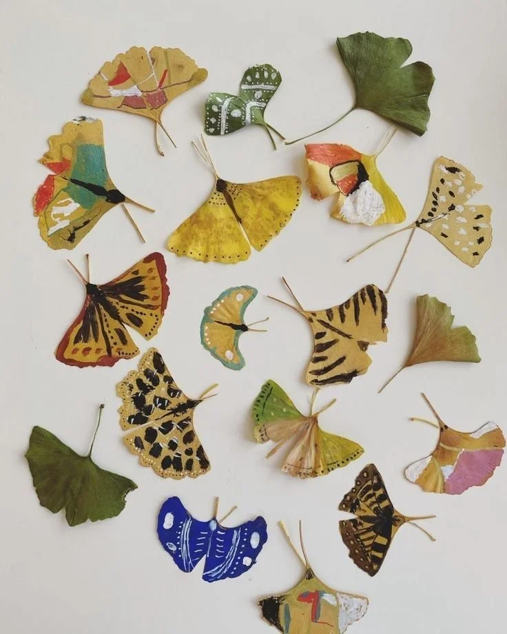 Artistic illustrations of ginkgo leaves, symbolizing Ginkgo’s origin story, timeless wisdom, renewal, and the brand’s connection to nature.