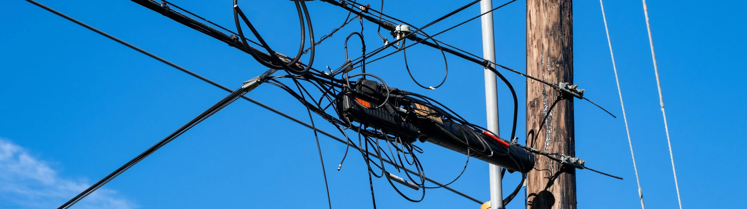 Strand and Lashing Aerial Fiber: Getting the Messenger Right — TermLink ...