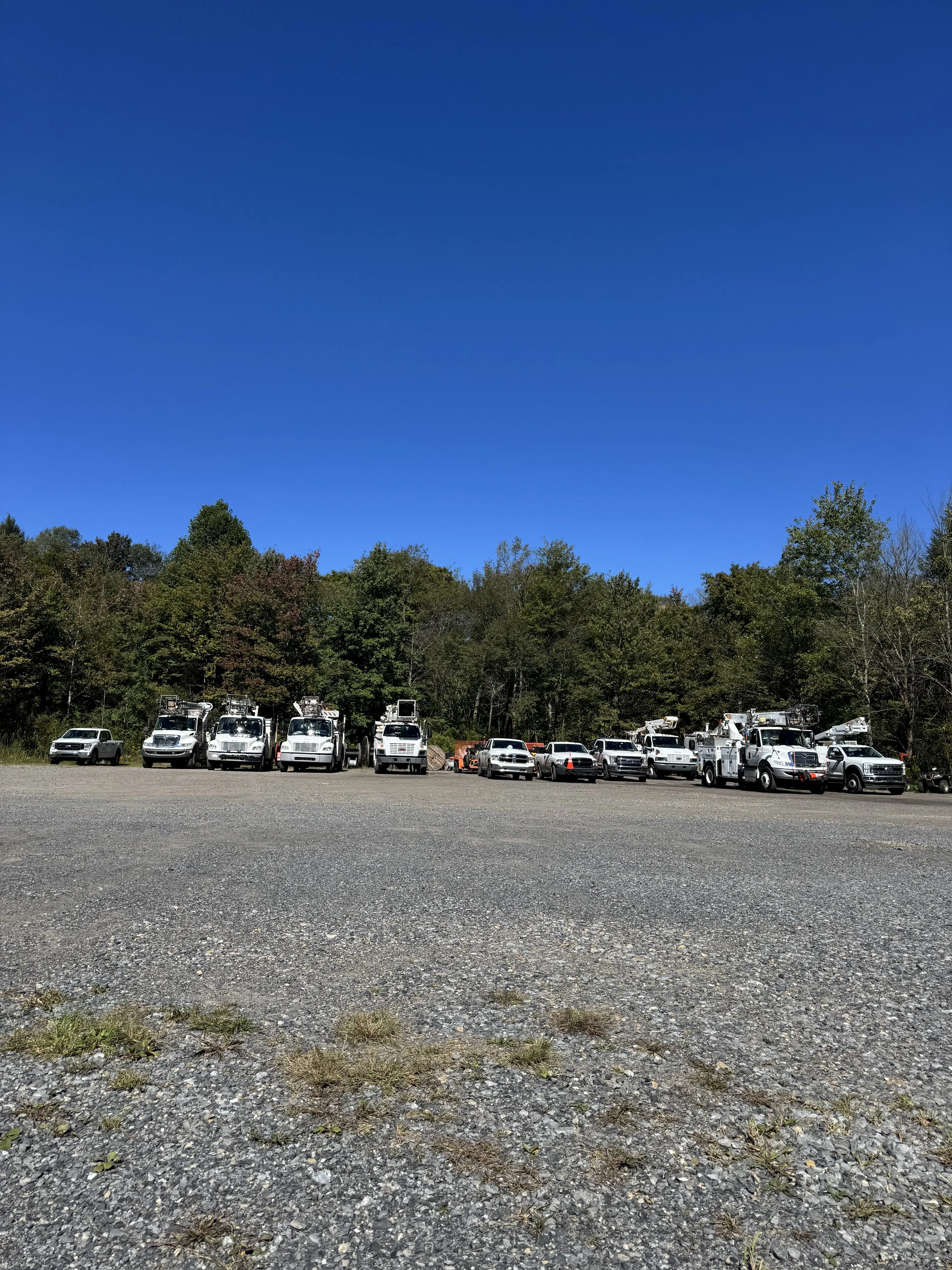 Bucket Truck Safety on Aerial Fiber Builds: What a Good Crew Checks Every Day