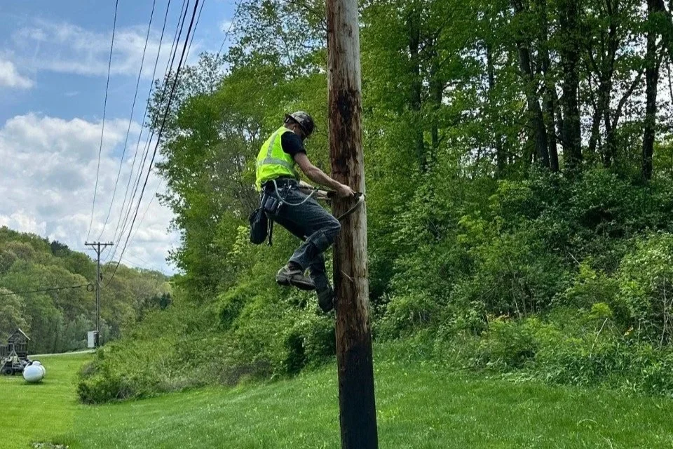 Skilled infrastructure workers choosing professional job site environments with clear expectations