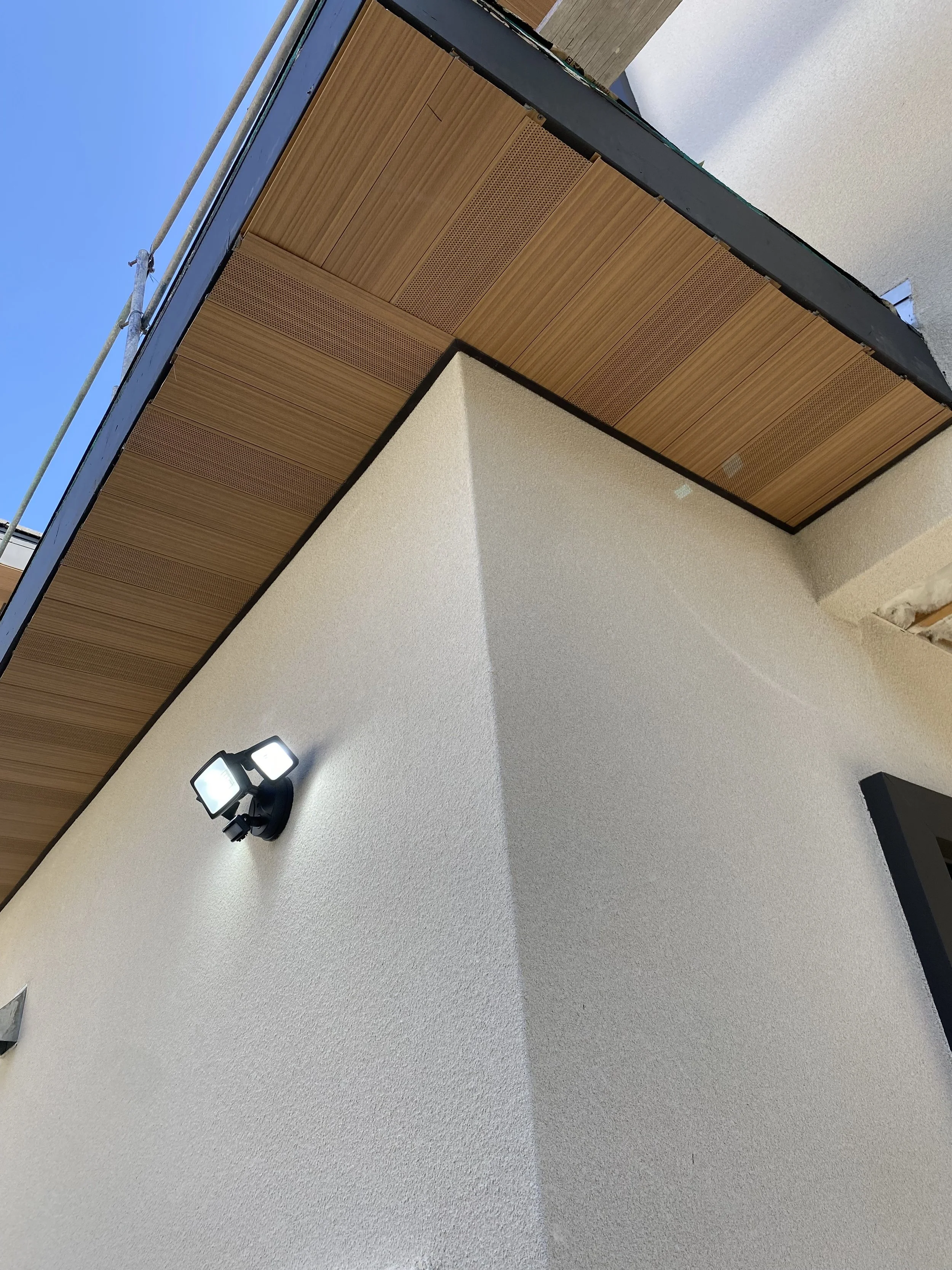 Oranssi project: slat roof