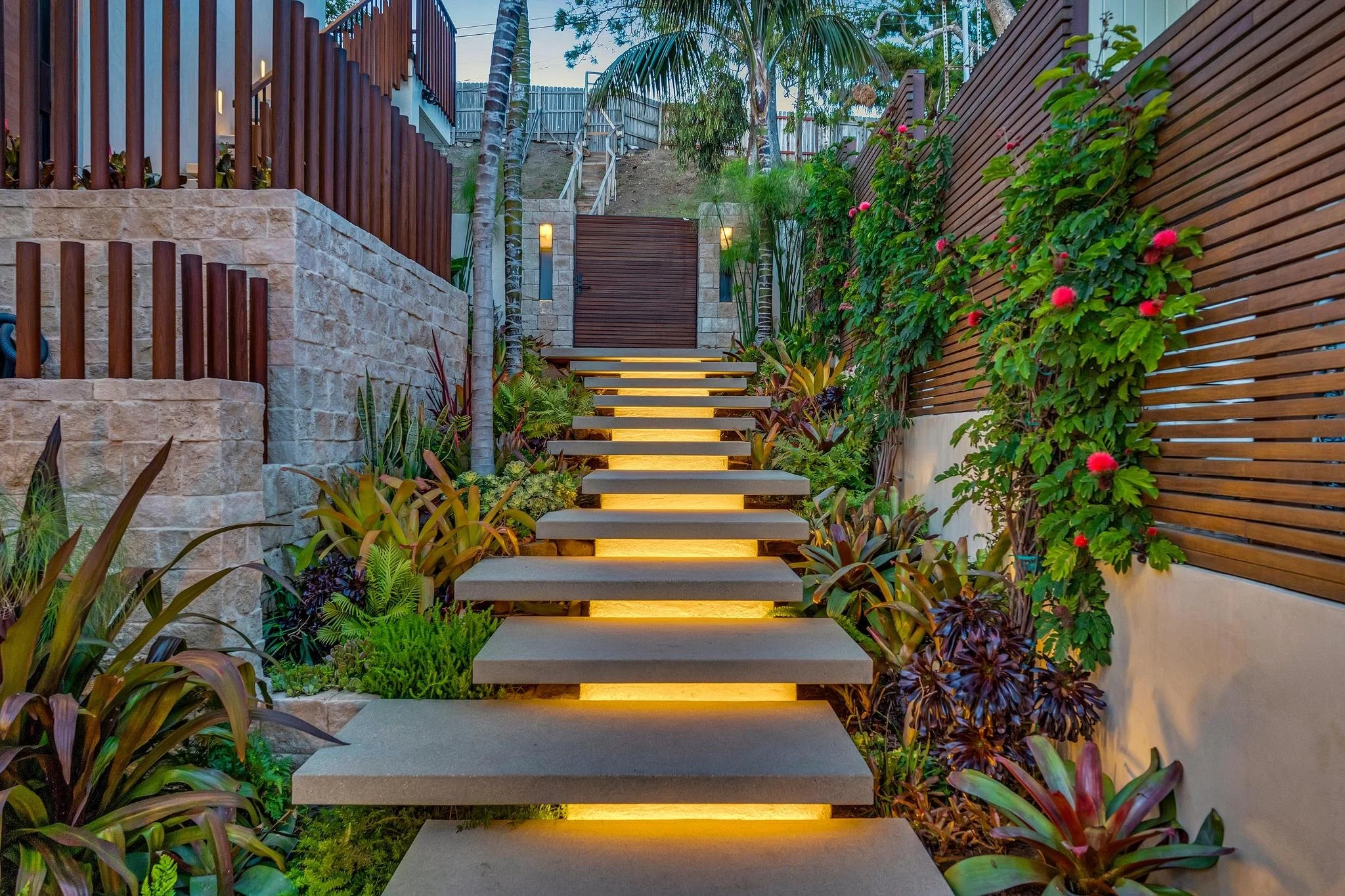 27308 PCH-149.jpg