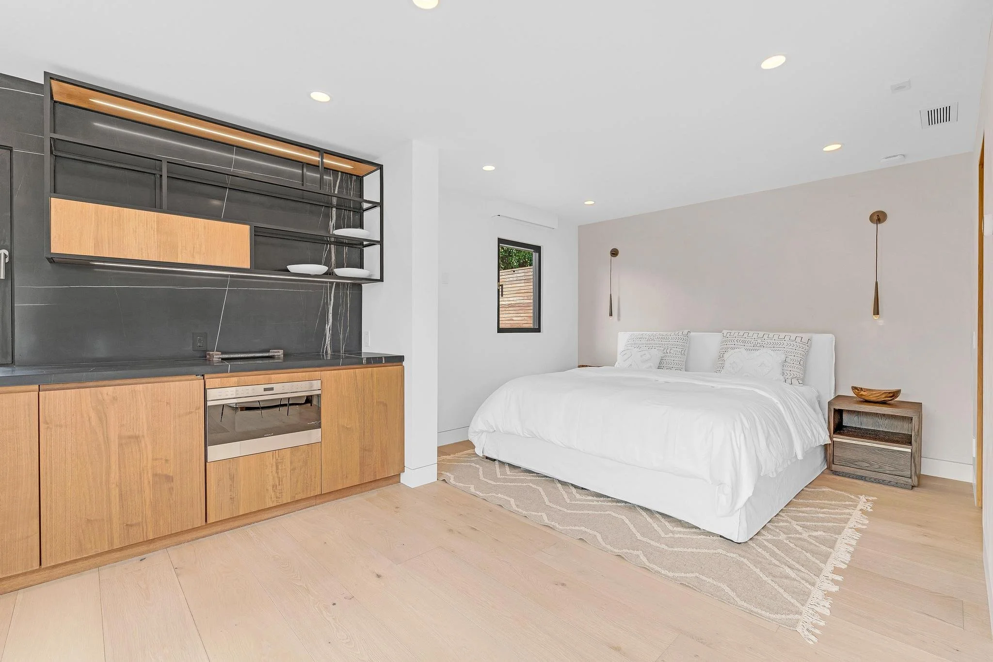 27308 PCH-119.jpg