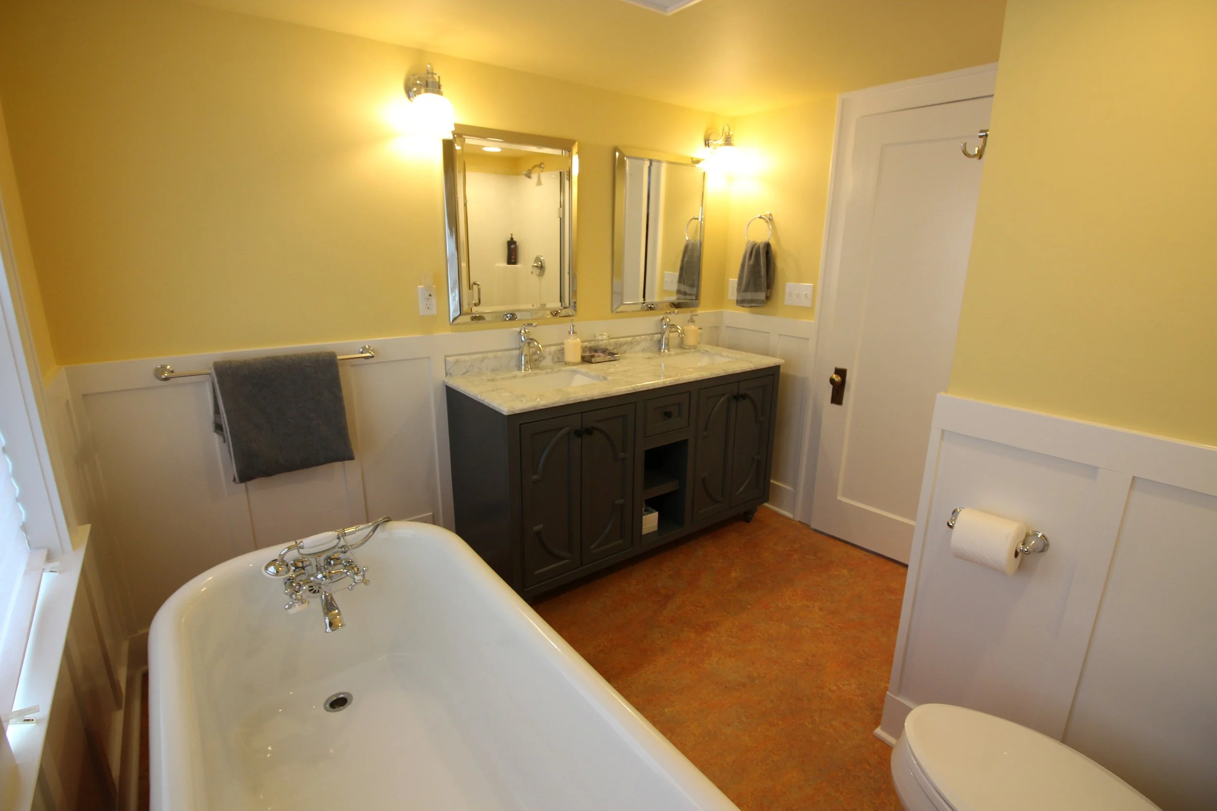 Upstairs Bath Edited.jpg