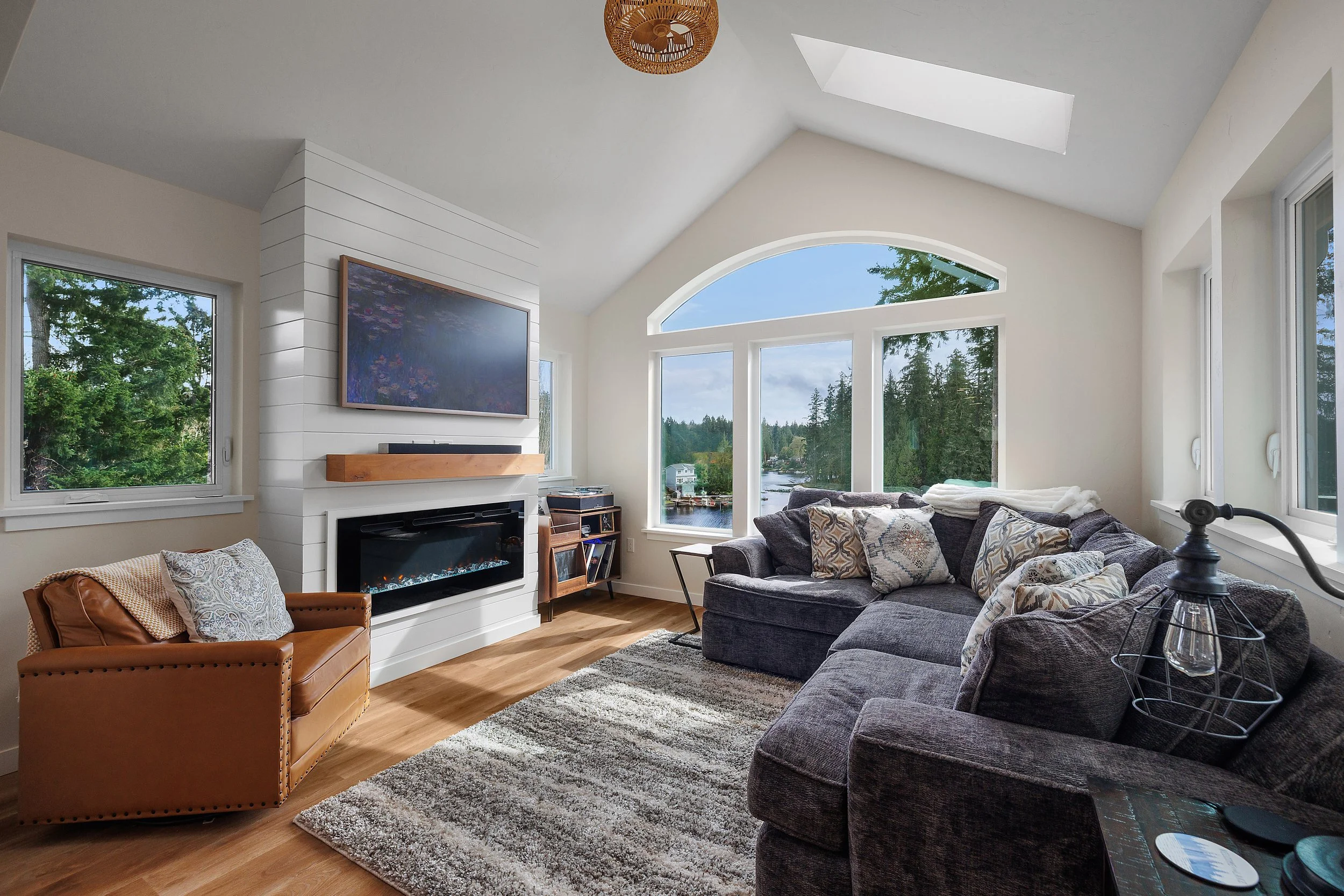 LAKE ST. CLAIR - ADDITION & WHOLE HOME