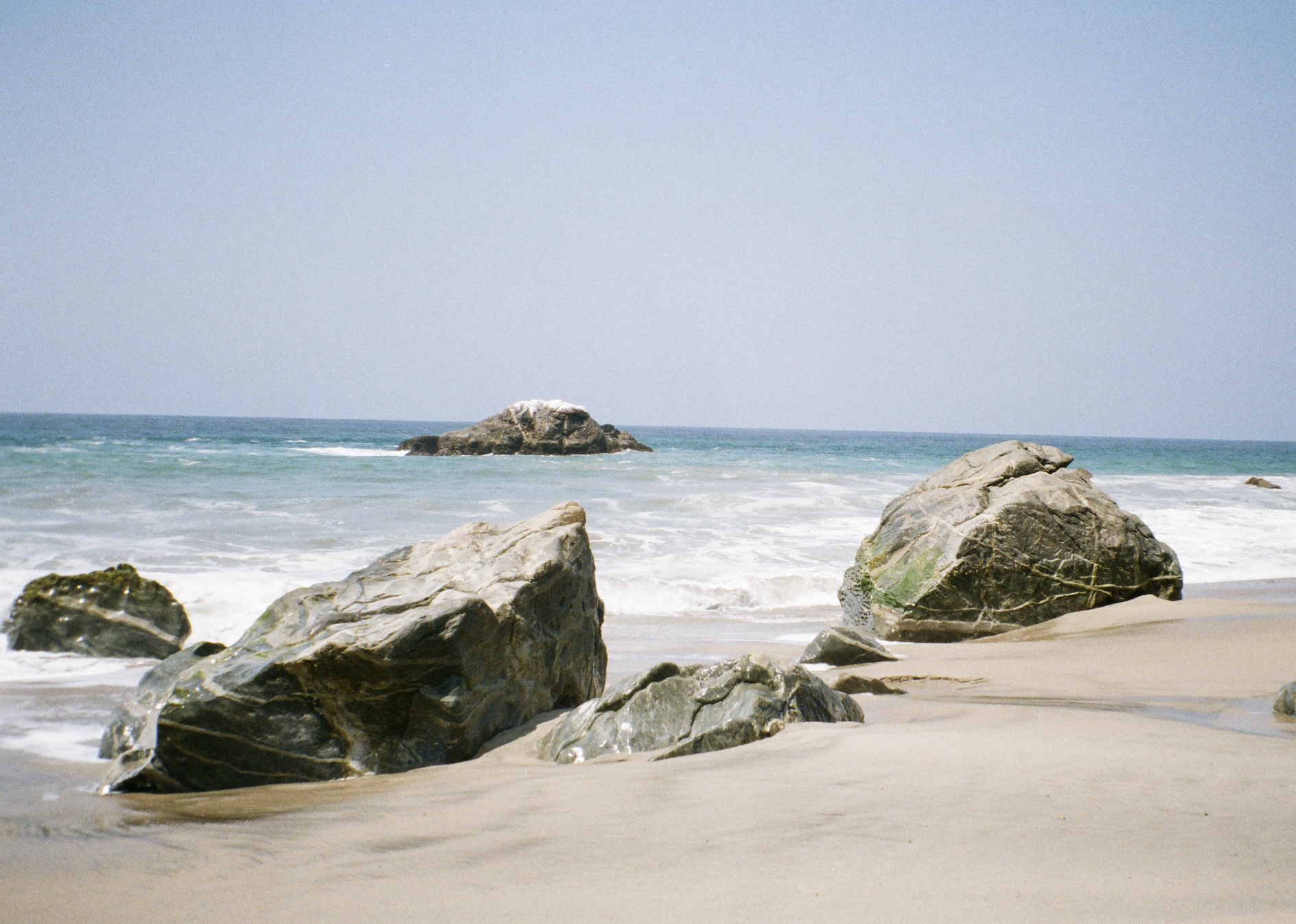 Explore Deeply: Types of Sand Around the World - Which One Should You Travel For?