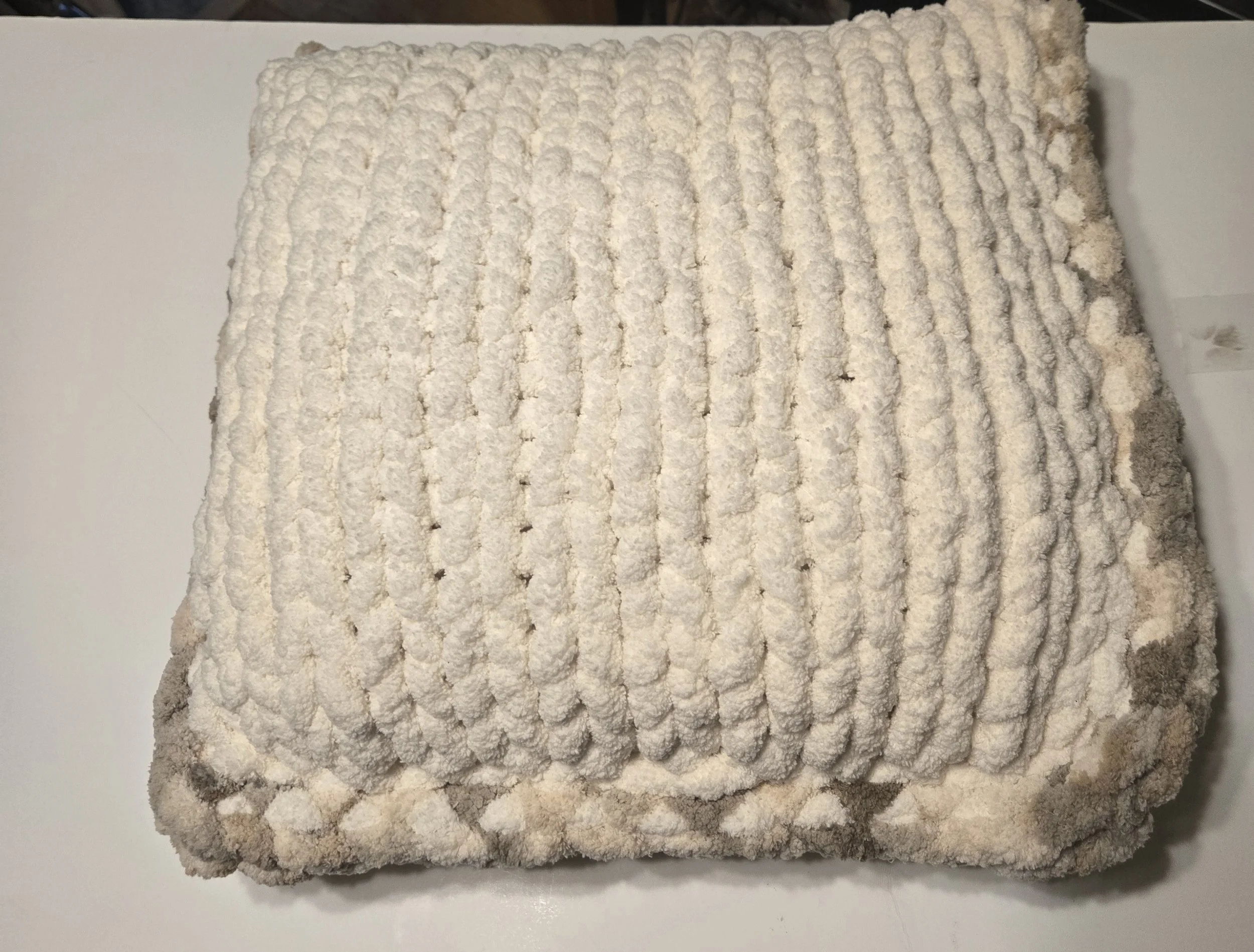 18x18 White/Foam Border Pillow