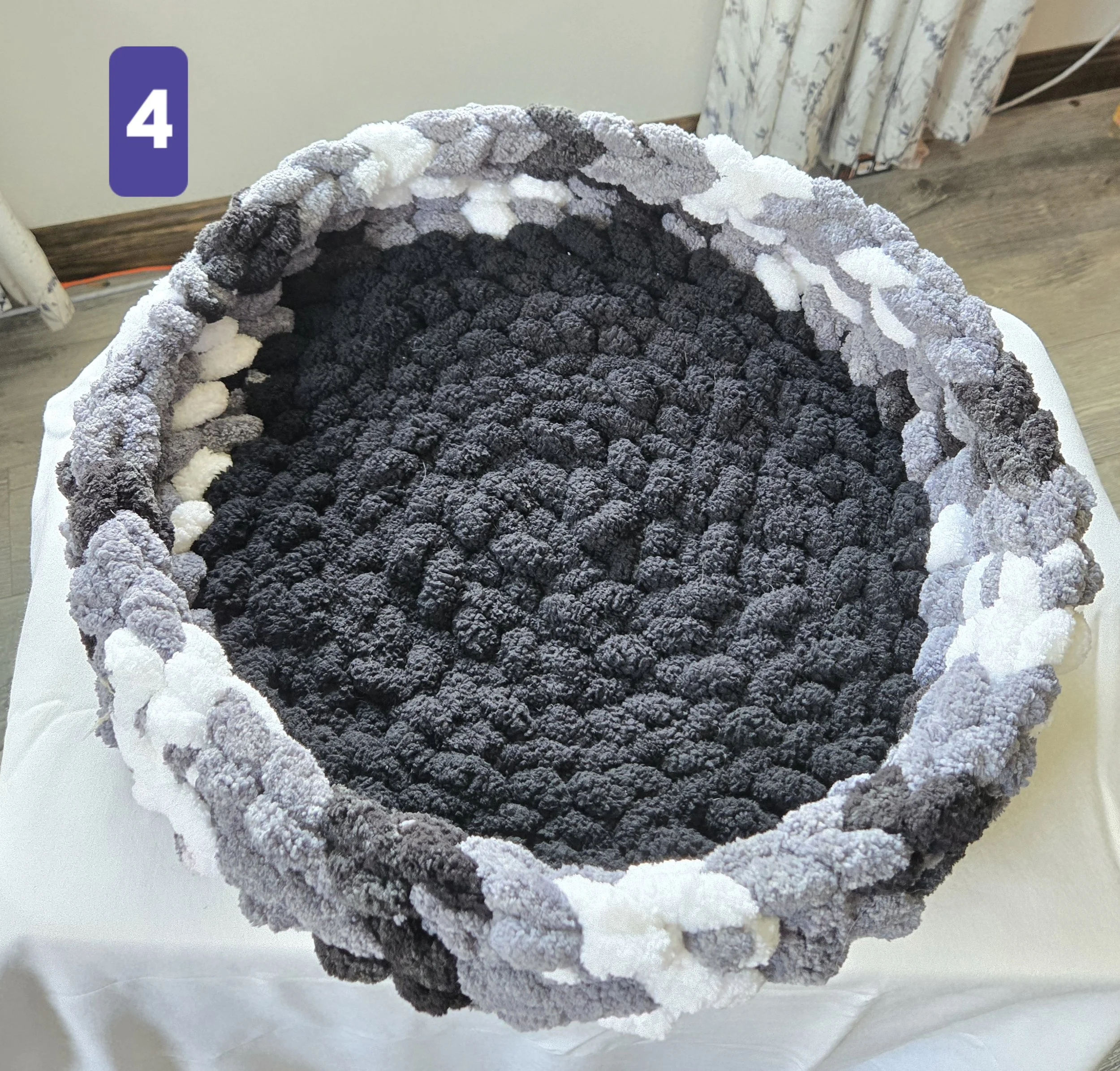 MedBlack BlackVariegated50.jpg