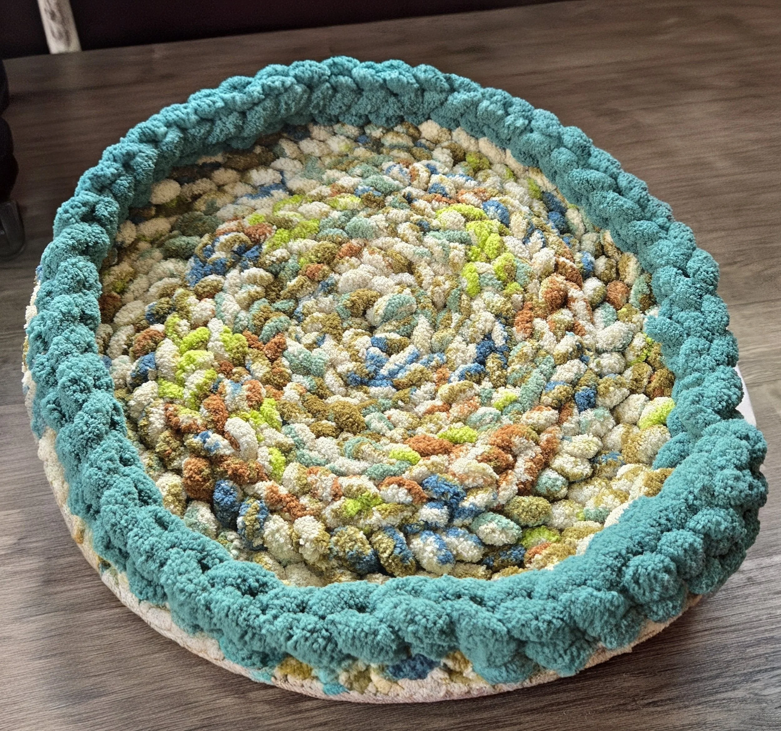 Pet Bed Large 17" Green Variegated/Green