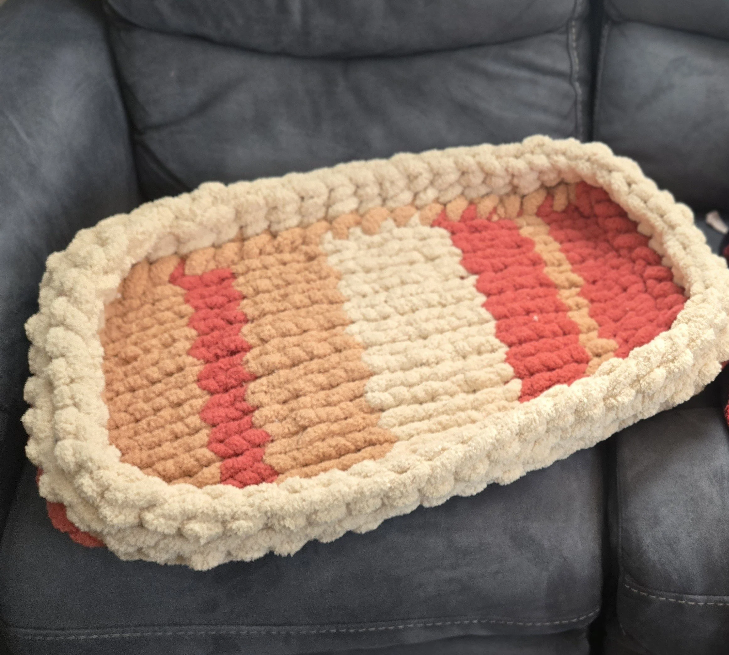 Pet Bed Rectangle Large 28"x15" Tan/Camel/Clay