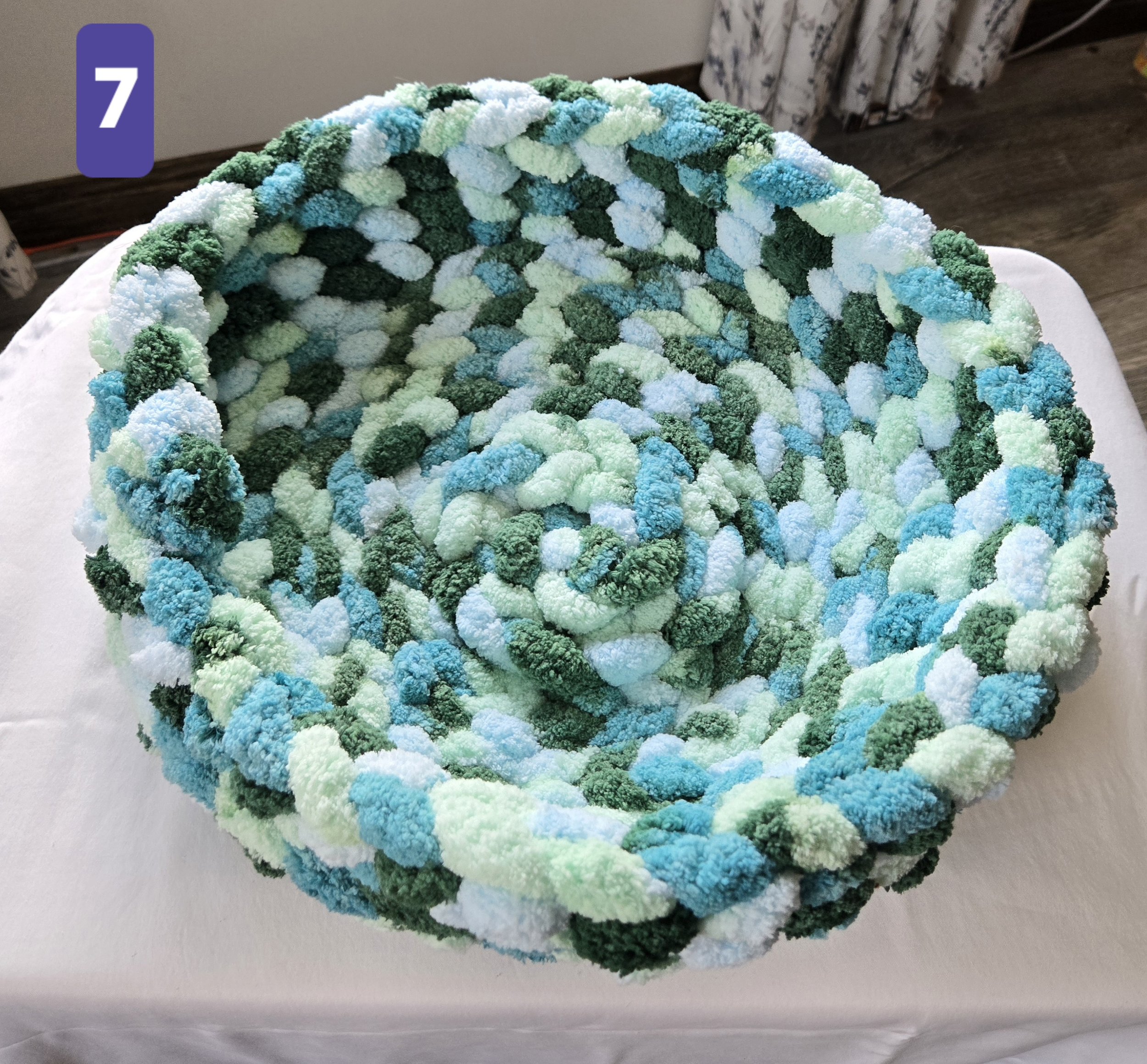 Green Variegated Small Pet Bed