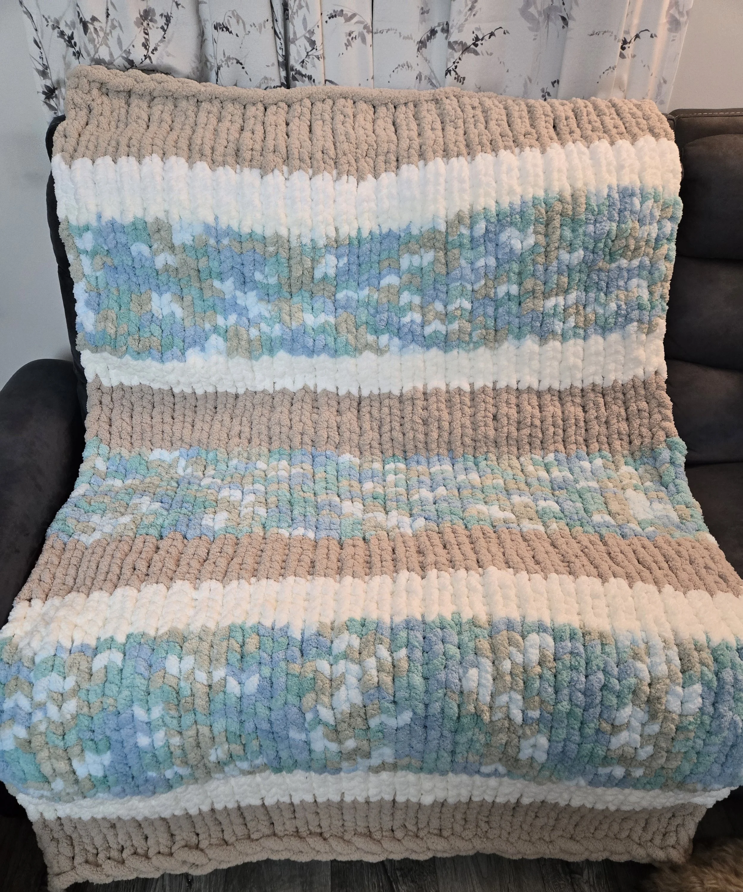Throw Medium 43x74 Beach