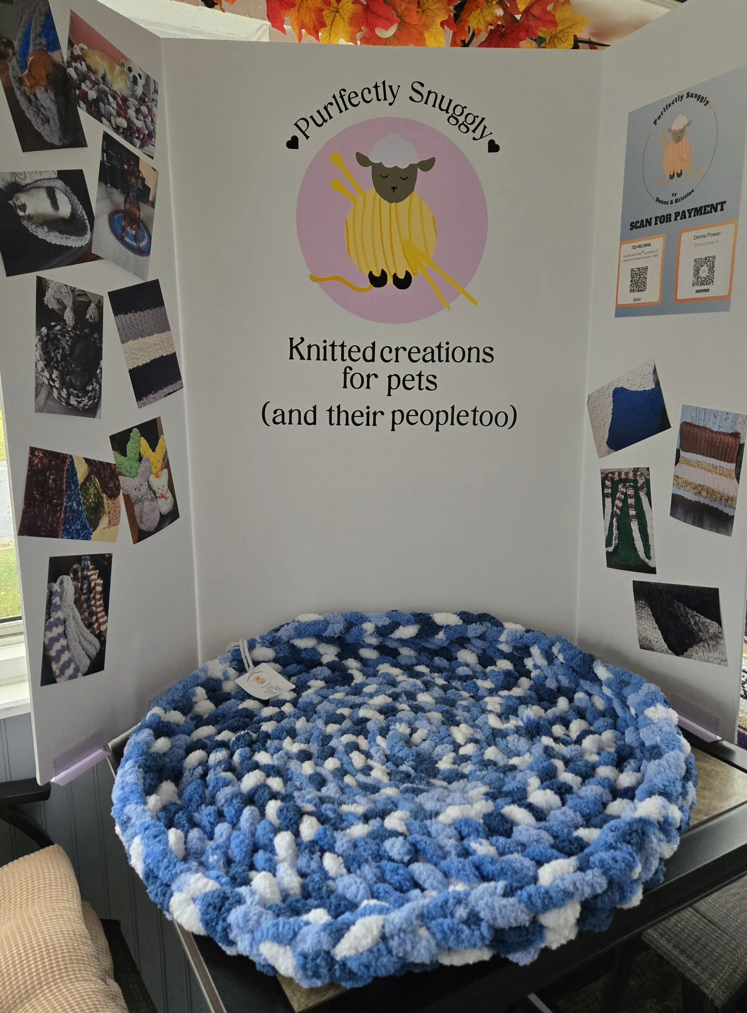 Blue Variegated Large Pet Bed