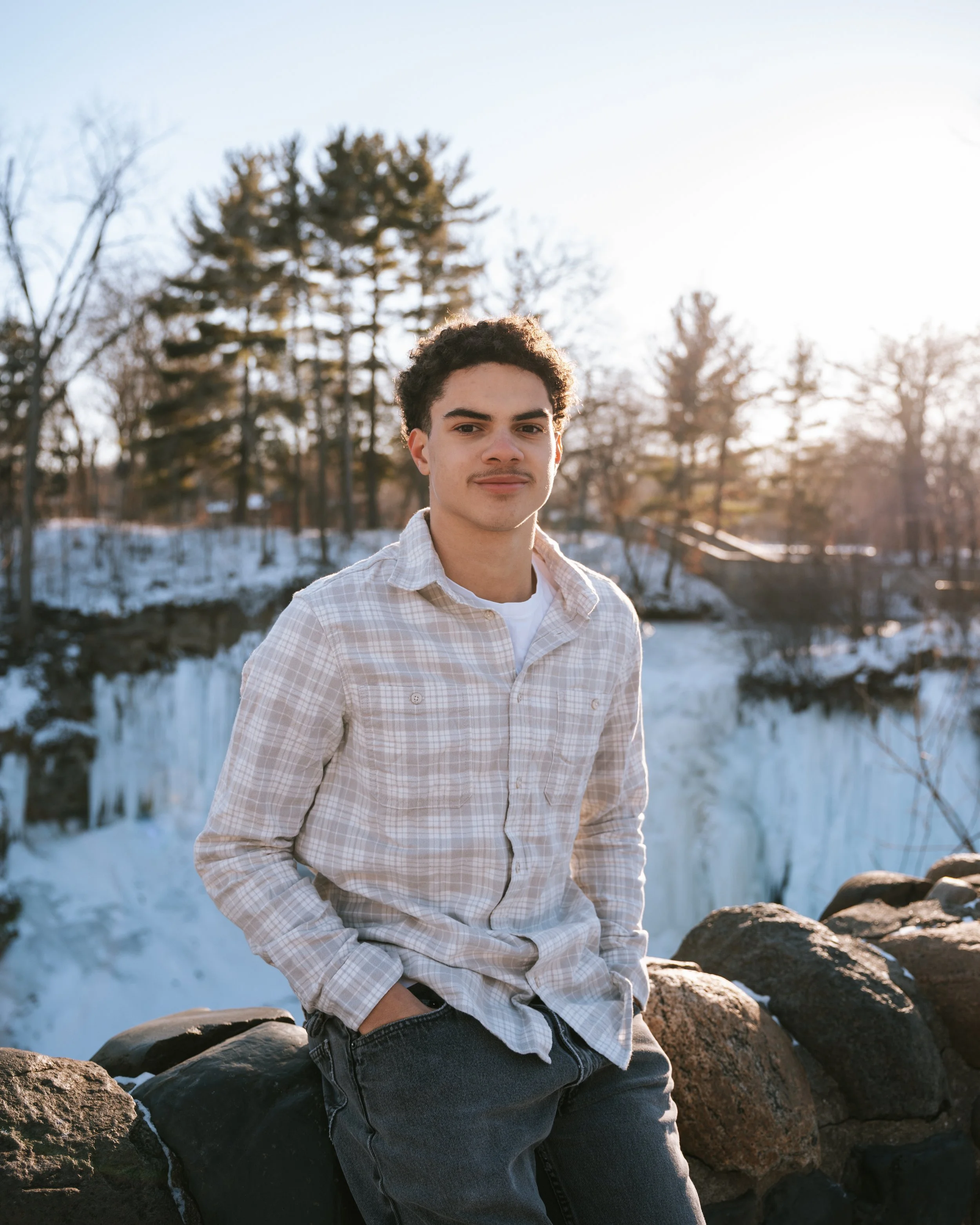 cams senior photos edits-15.jpg