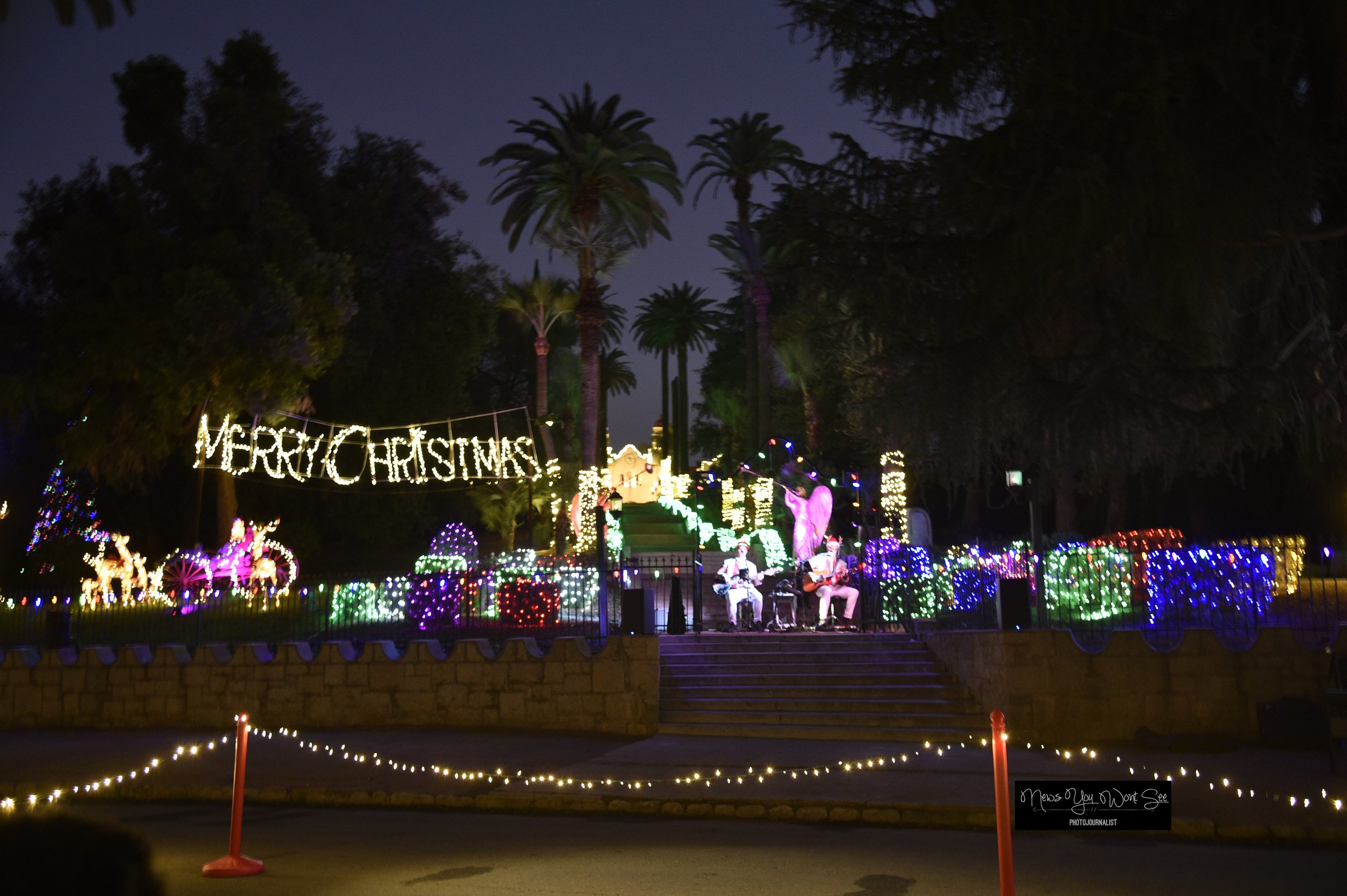 2,000 Experience Burrage Christmas drive-thru