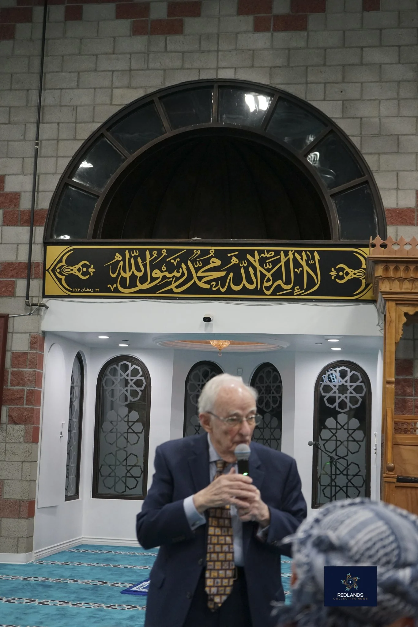 Rabbi Hillel Cohn speaks at the Interfaith Ramadan Iftar at The Islamic Community Center of Redlands on Feb. 22, 2026  (Photo by Brian Spears, Redlands News Collective) 